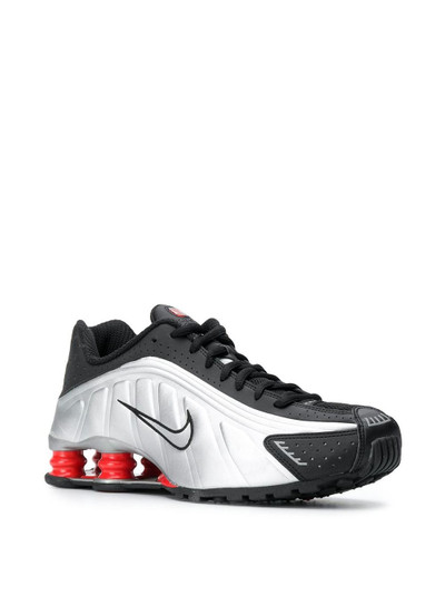 Nike Shox R4 trainers outlook