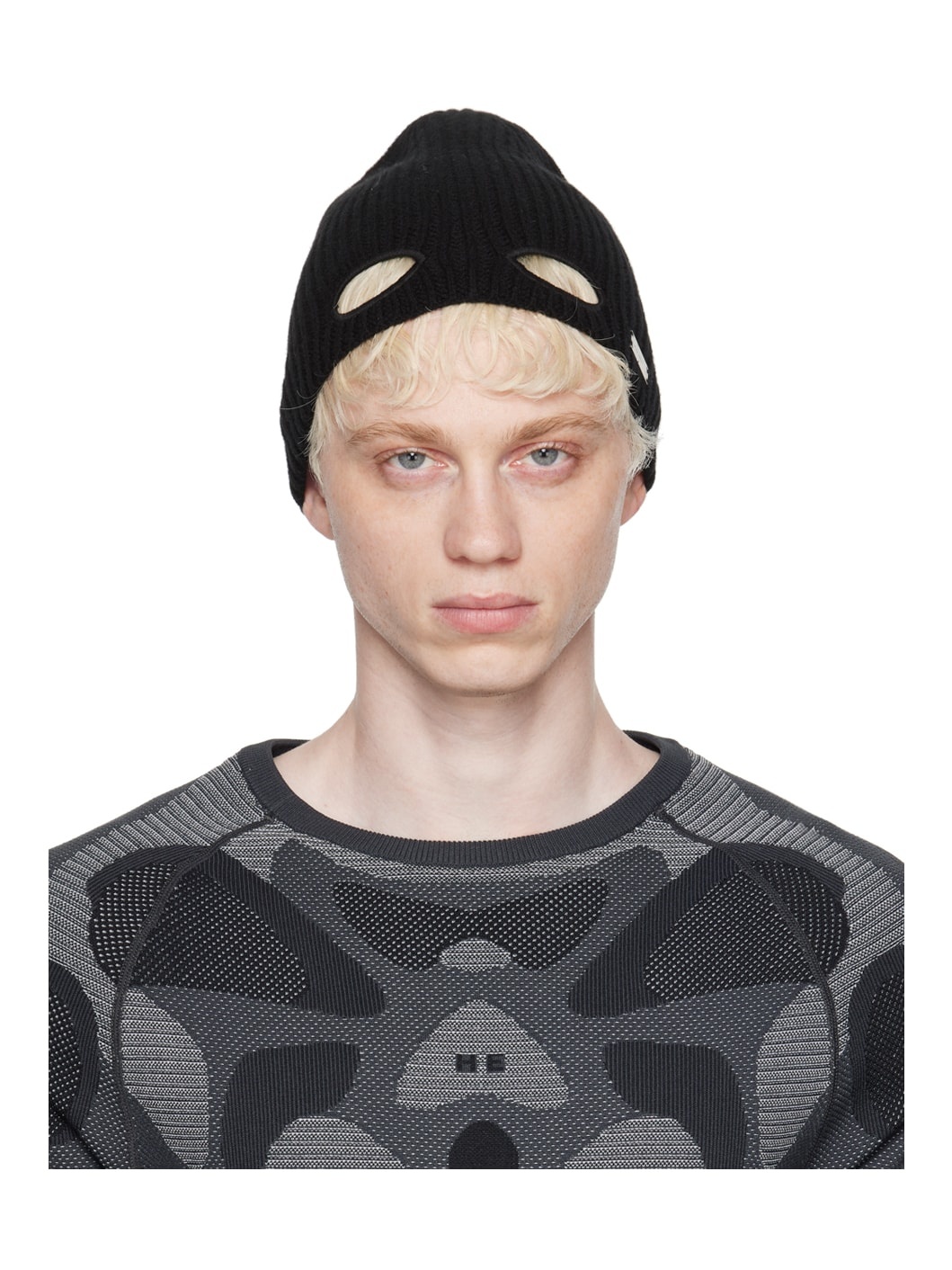Black Relief Beanie - 1
