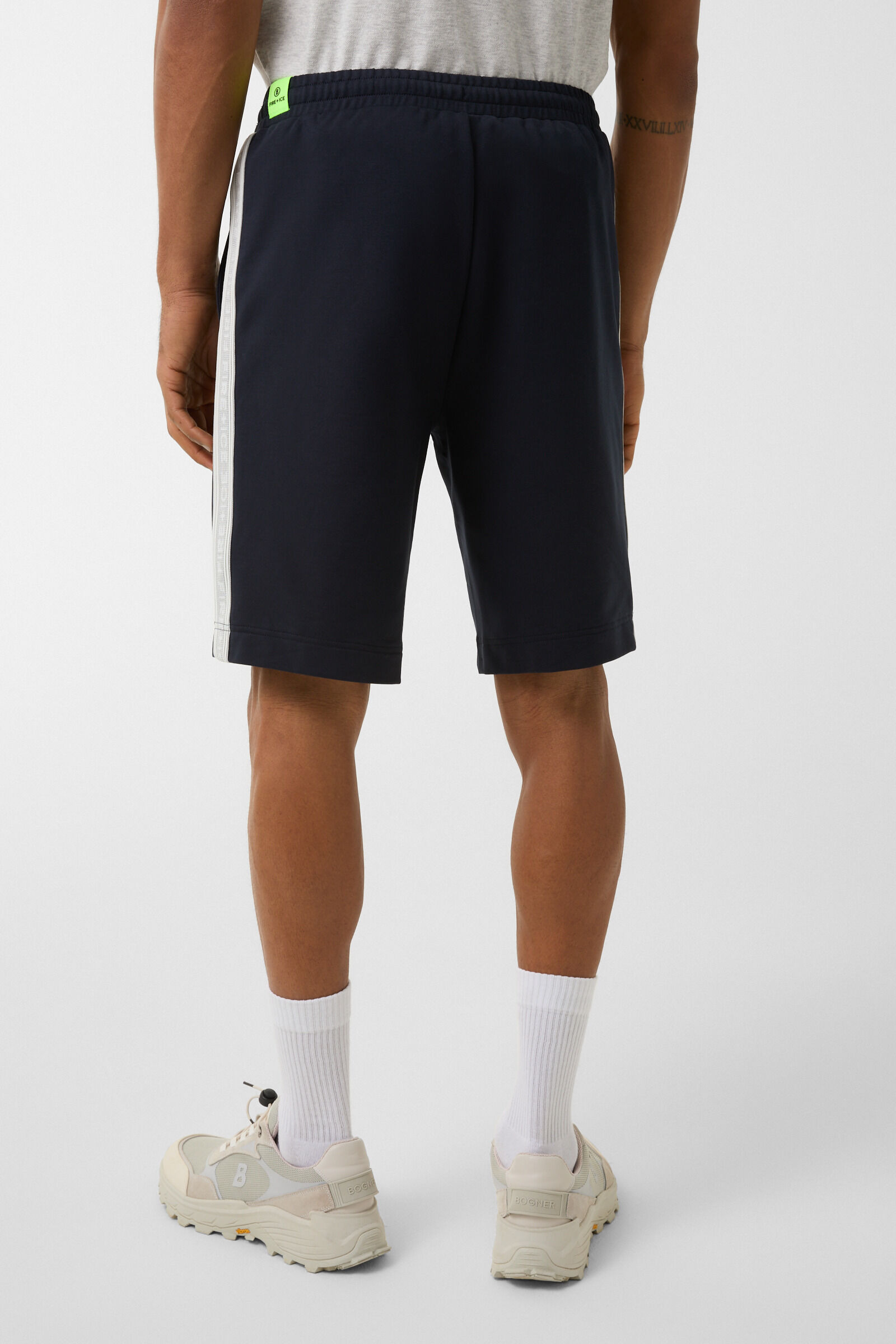 Norris sweatshorts in Dark blue - 3