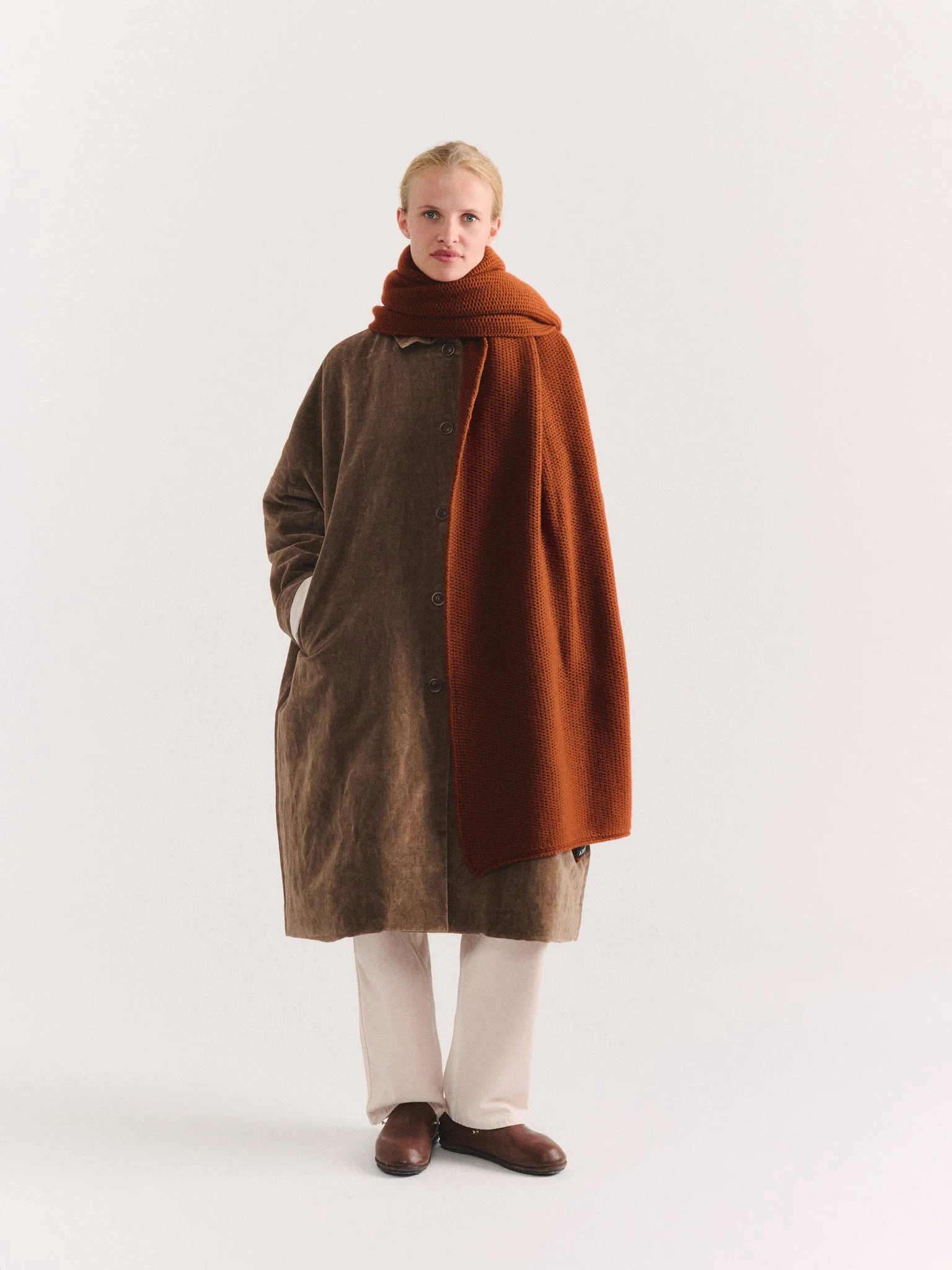 ROVER SCARF - WOOLY - LINDT - 1