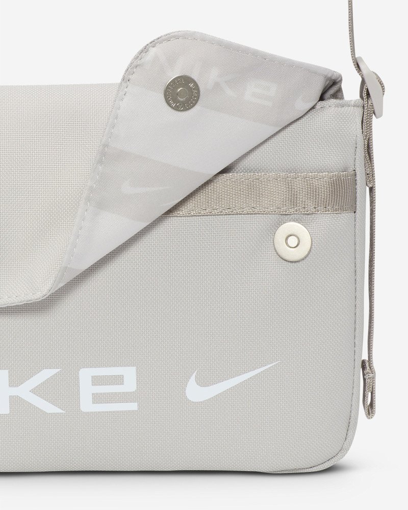 Nike Sportswear Futura Women's Crossbody Bag (1L) 6