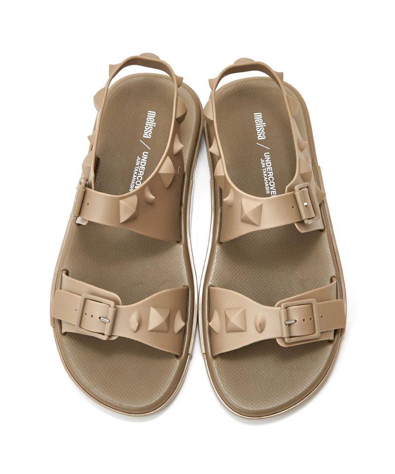 UNDERCOVER UC1C4F03 outlook