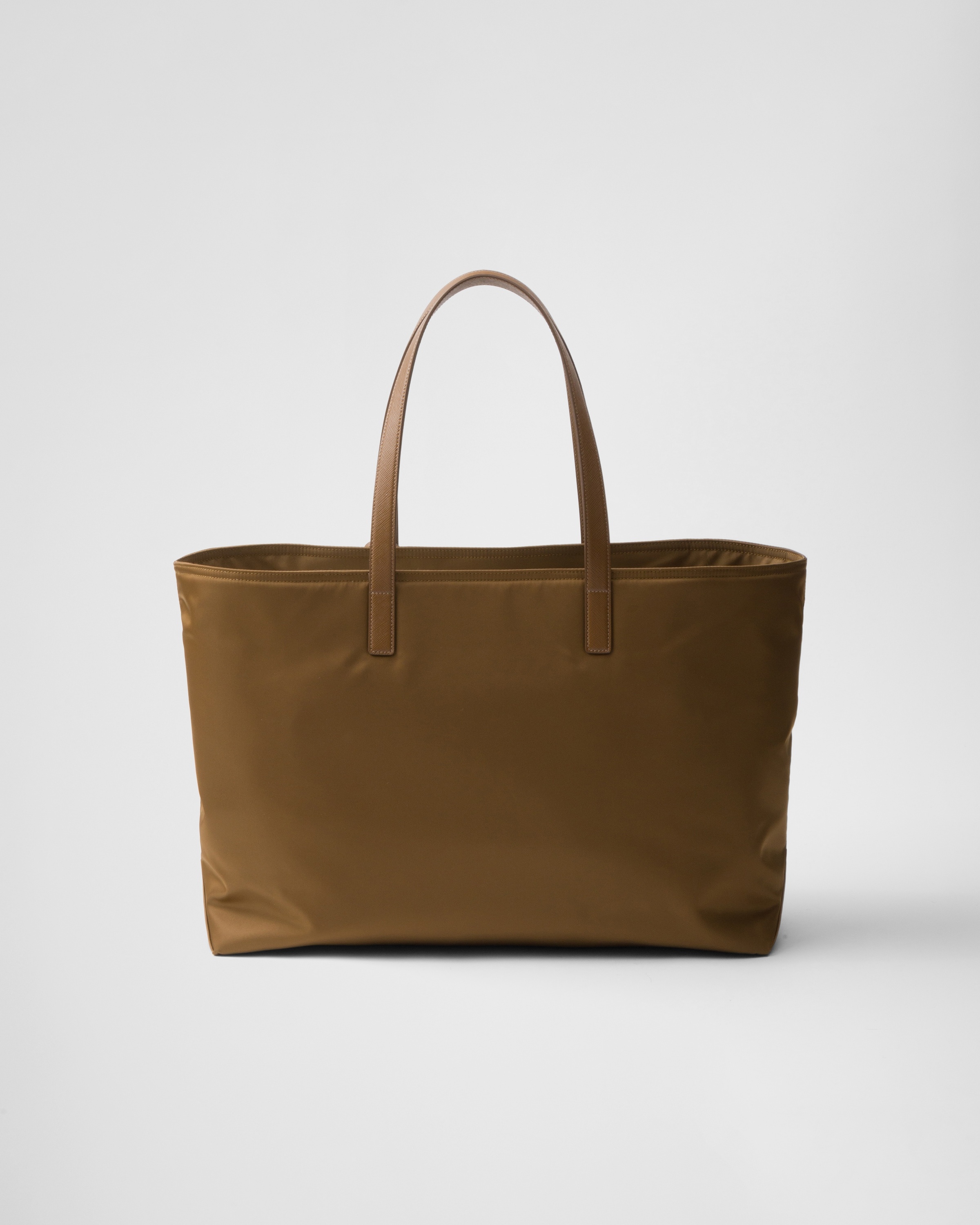 トートバッグ PRADA Sand Re-Nylon Large Re-Edition 1978 Shopping Bag Prada Sand Re-nylon Large Re-edition 1978 Shopping Bag