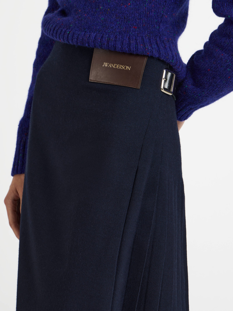 WOMENS KILT IN NAVY 6