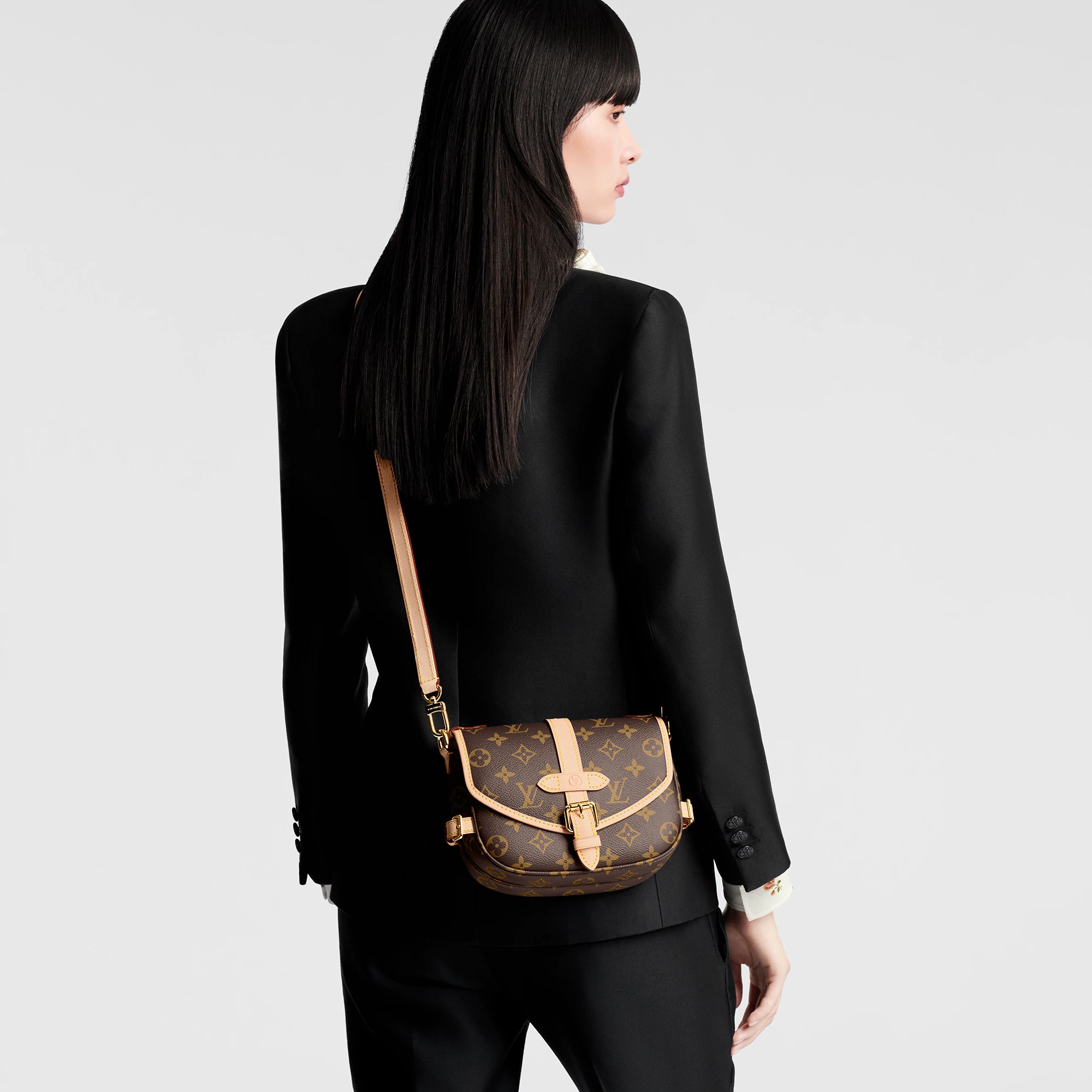 【フォーマルにもカジュアルにも◎】Louis Vuitton Saumur BB Saumur BB Monogram - Women - Handbags | LOUIS VUITTON ®