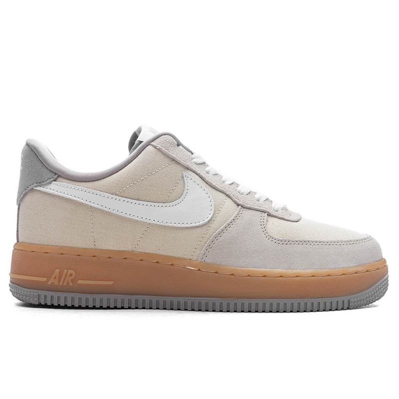 WOMEN'S AIR FORCE 1 '07 - LIGHT KHAKI/WHITE/GUM YELLOW/COLLEGE GREY - 1