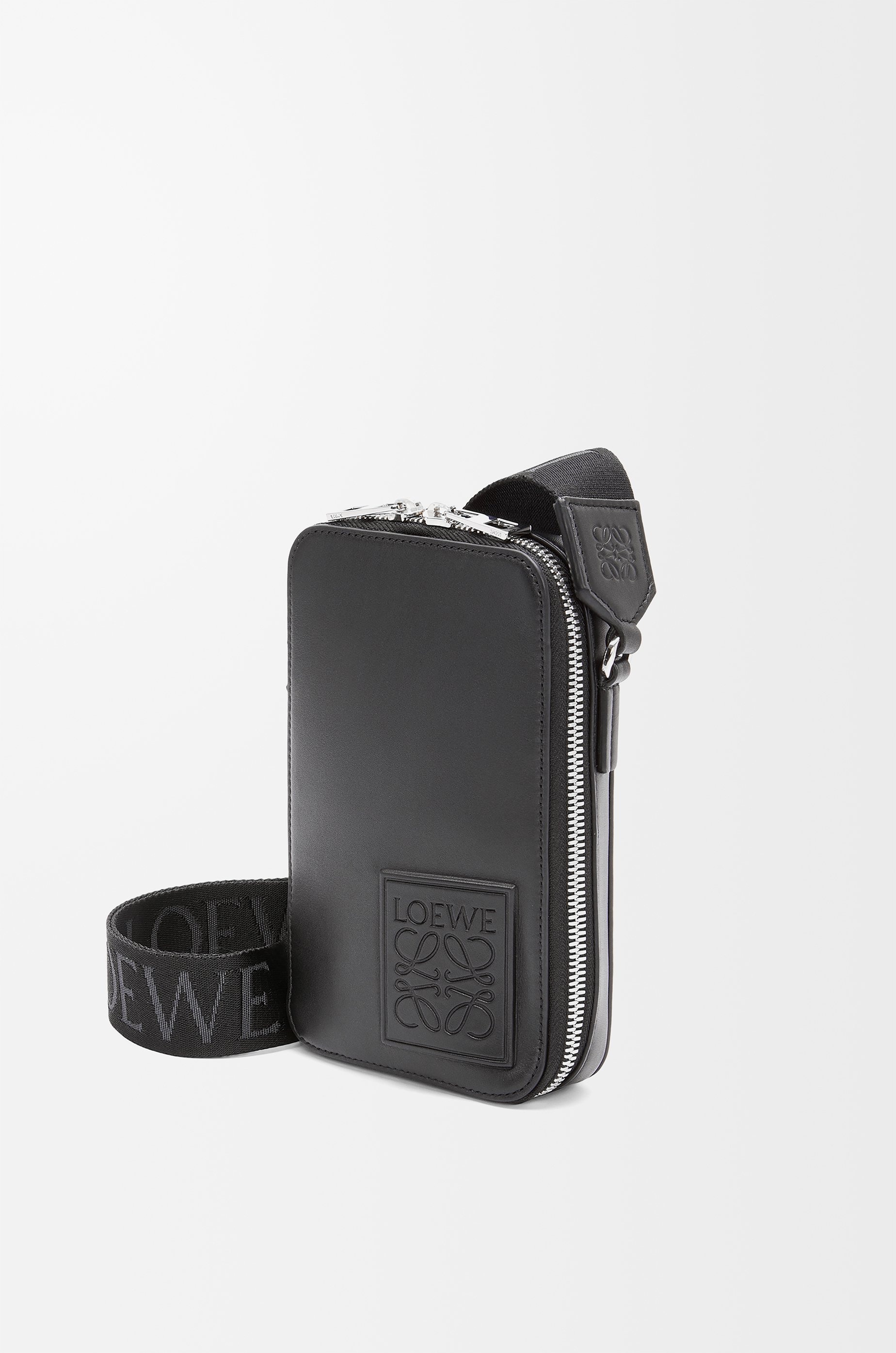 Vertical Crossbody Pocket in satin calfskin - 3