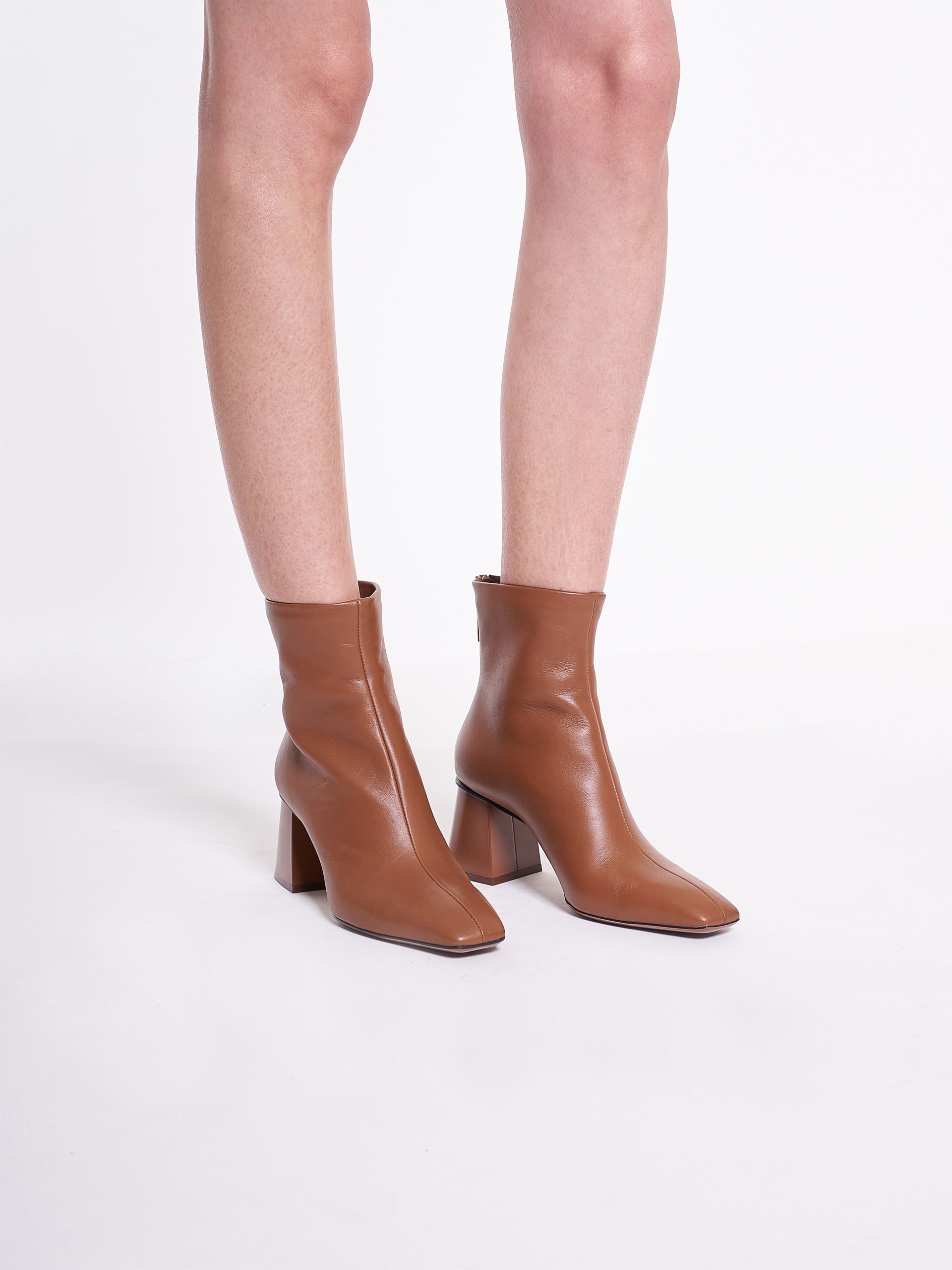 Leather ankle boots - 5