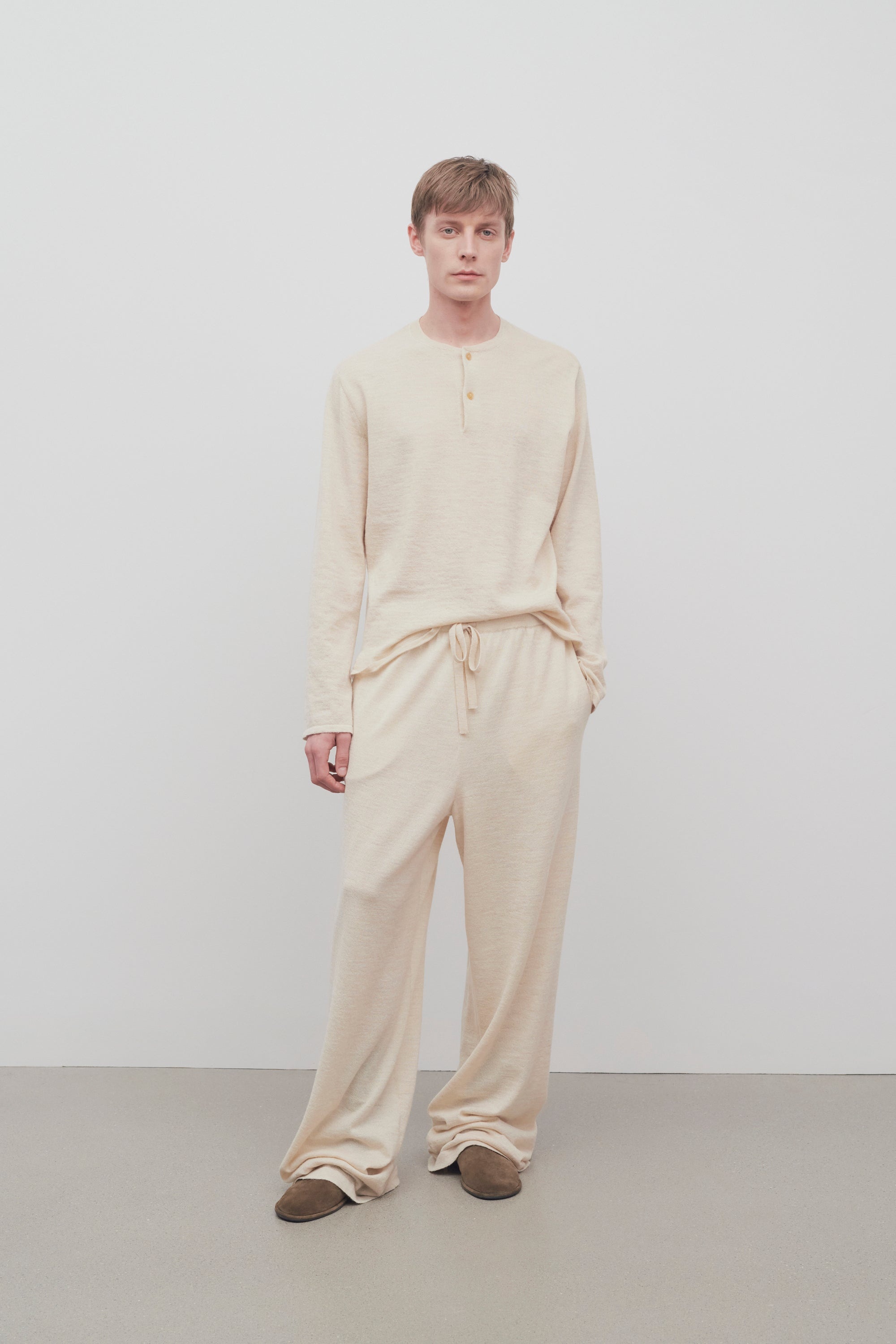 Darvi Pant in Llama and Silk - 3