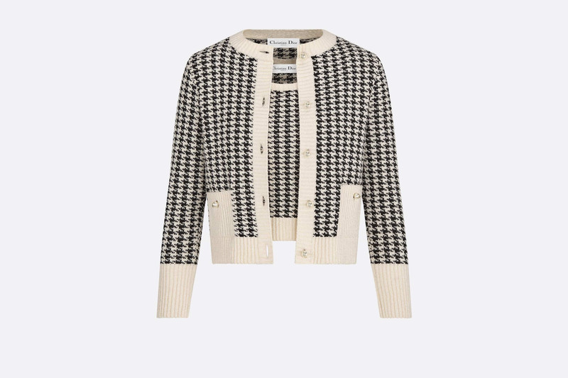 Twin-Set 1