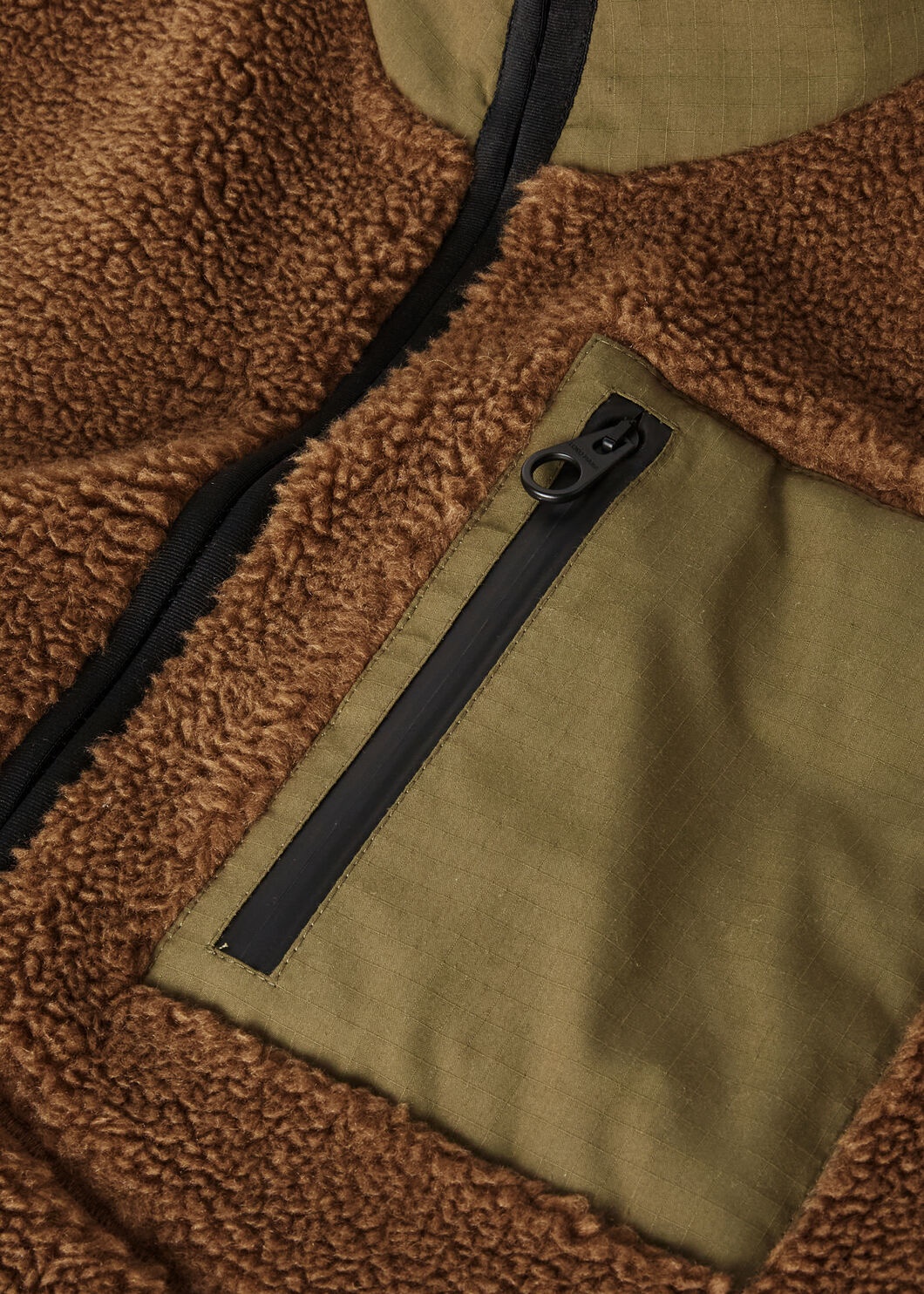 Ander Vest - 7