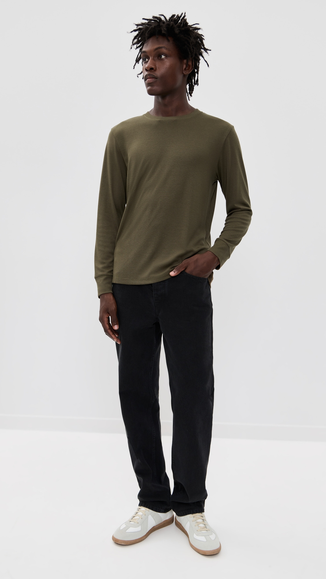 Essential Tee - 4