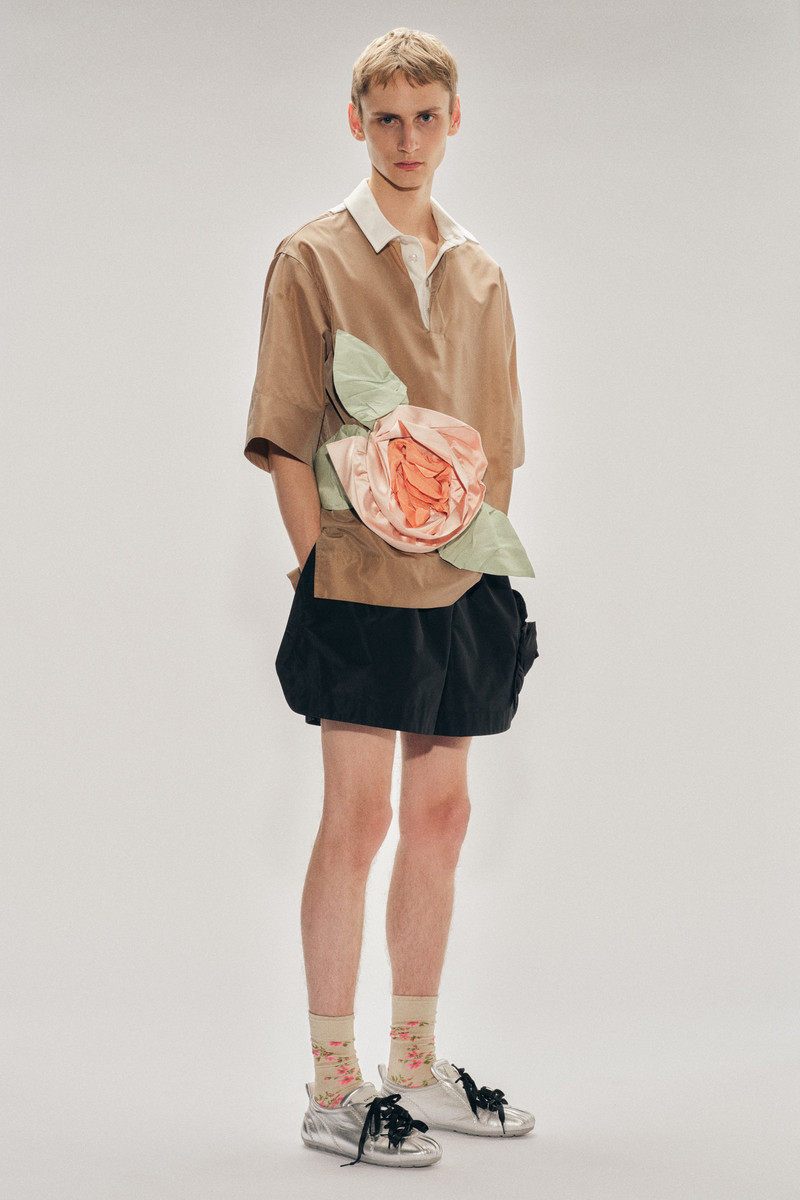 Simone Rocha Pressed Rosette Split-Hem Shorts outlook