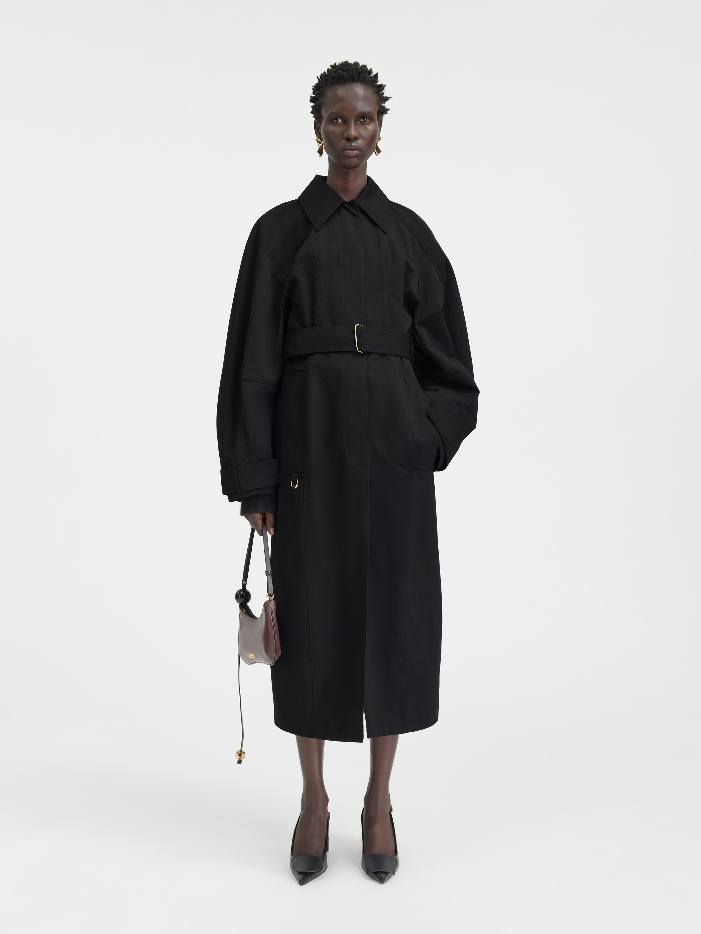 トレンチコート JACQUEMUS Women Trench Coats 24H243CO0771614990 Black JACQUEMUS Women Trench Coats 24H243CO0771614990 Black