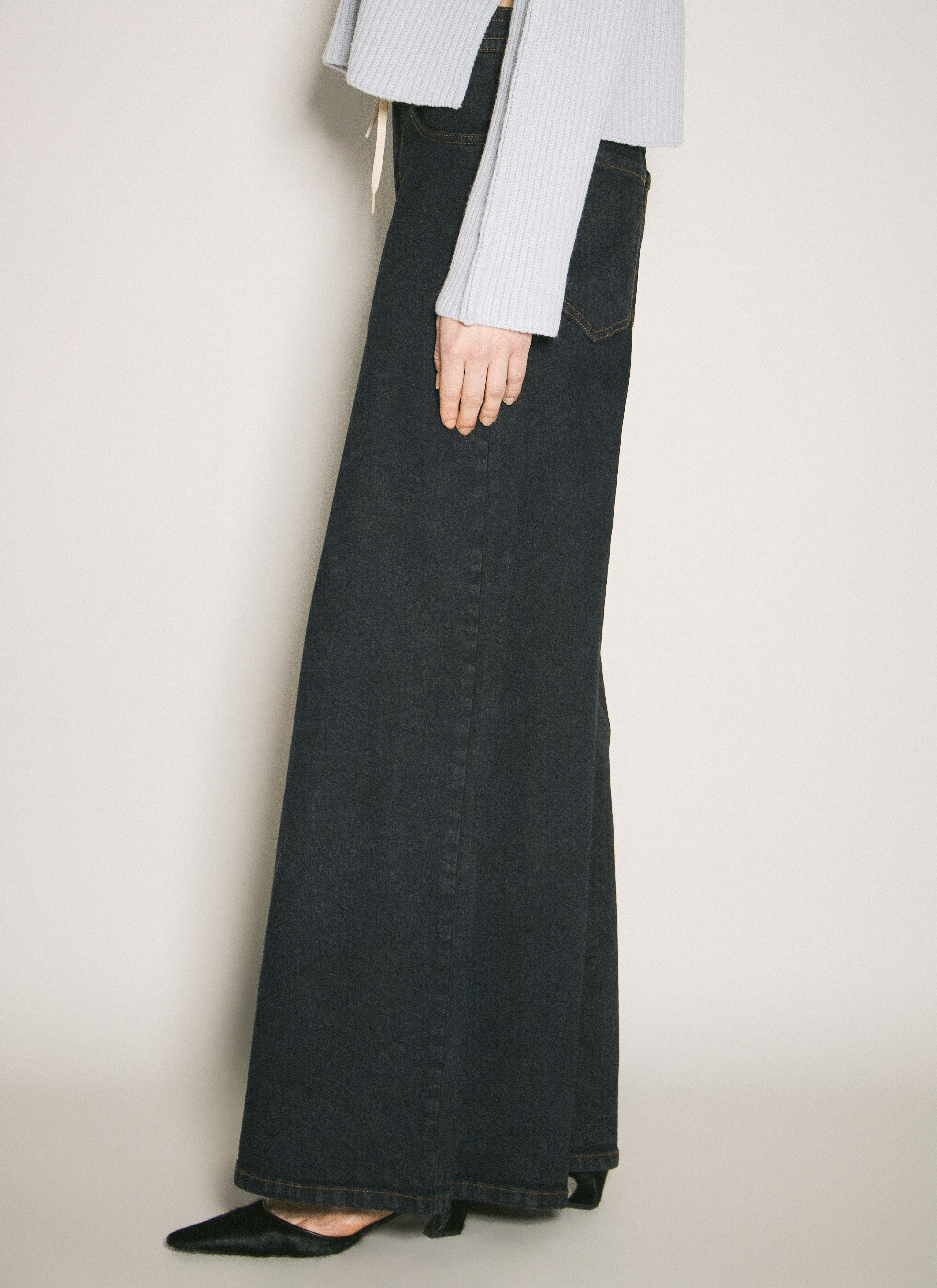 Wide-Leg Stretch Jeans - 4