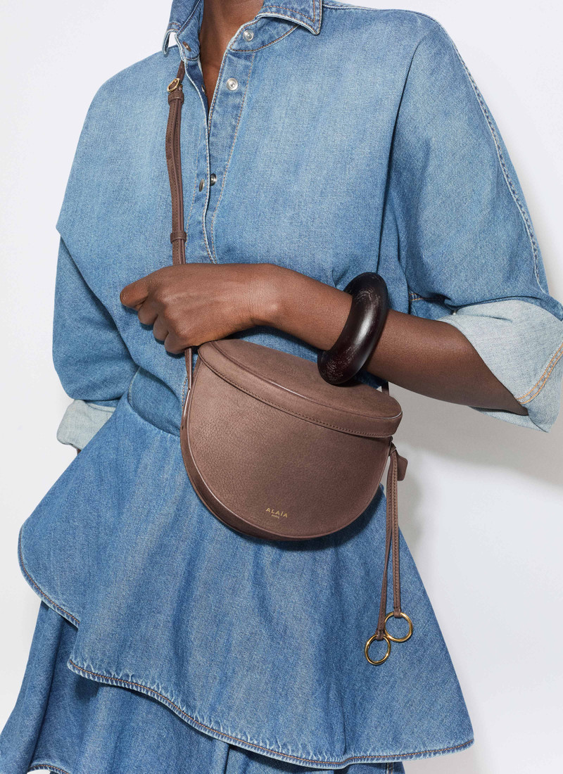 Alaïa HIP BAG IN NUBUCK outlook