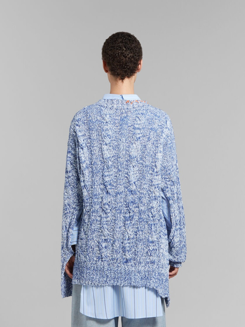 NIBBLED EDGES와 BLUE MOULINÉ JUMPER 3