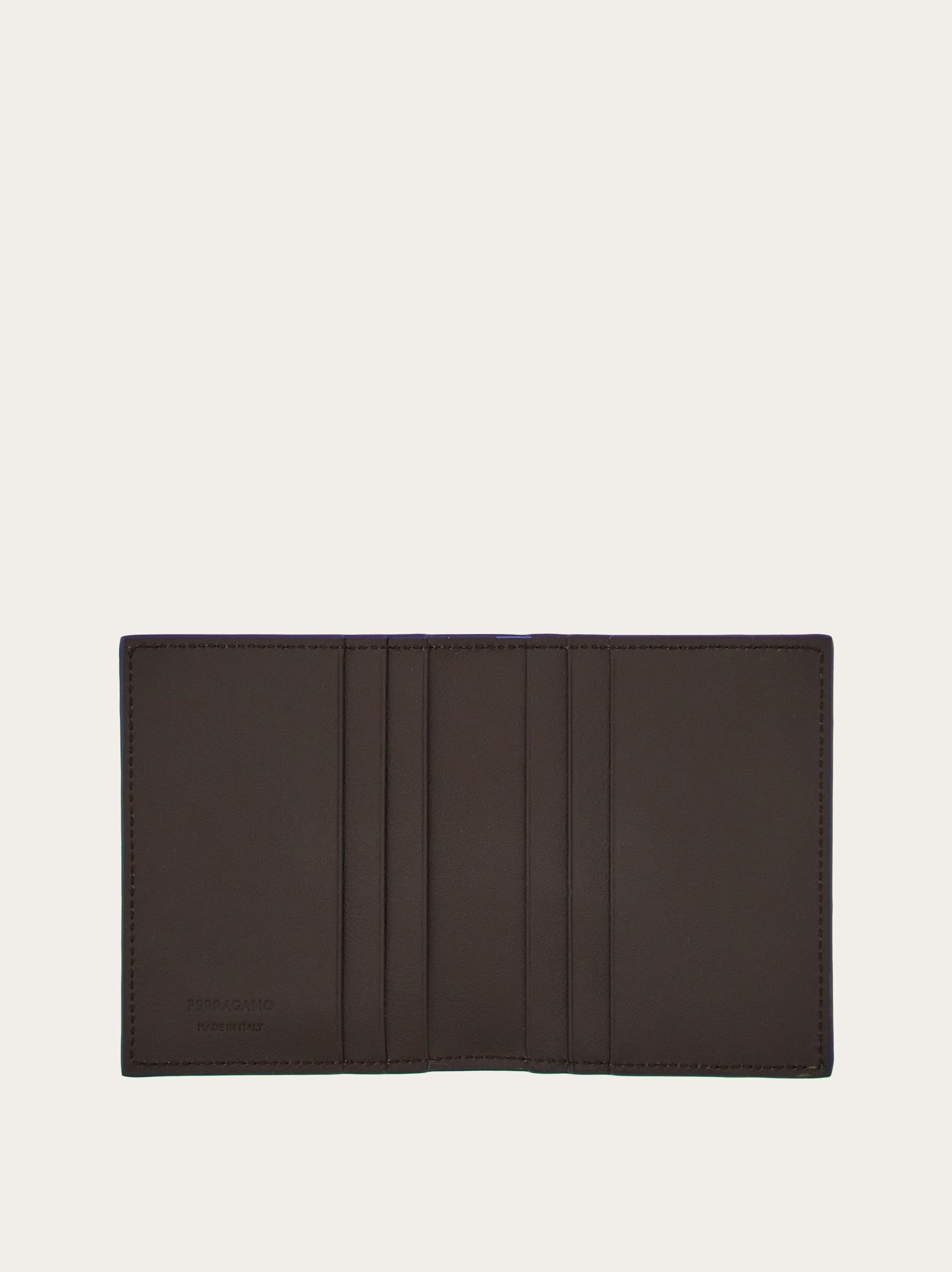 Credit card holder with nuanced detailing - 4