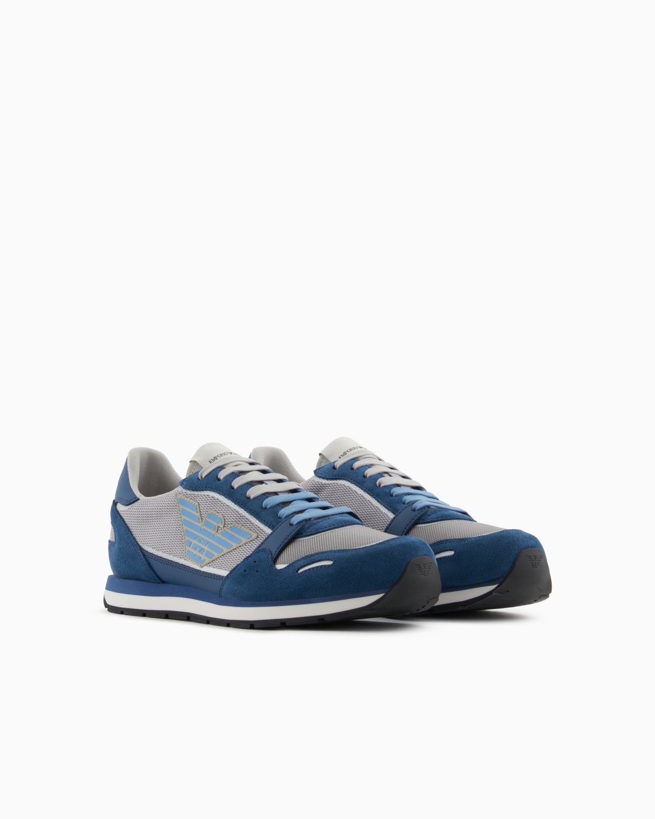 スニーカー Emporio Armani SUEDE AND MESH WITH OVERSIZED EAGLE Sneakers EMPORIO ARMANI MESH SNEAKERS WITH SUEDE DETAILS AND EAGLE