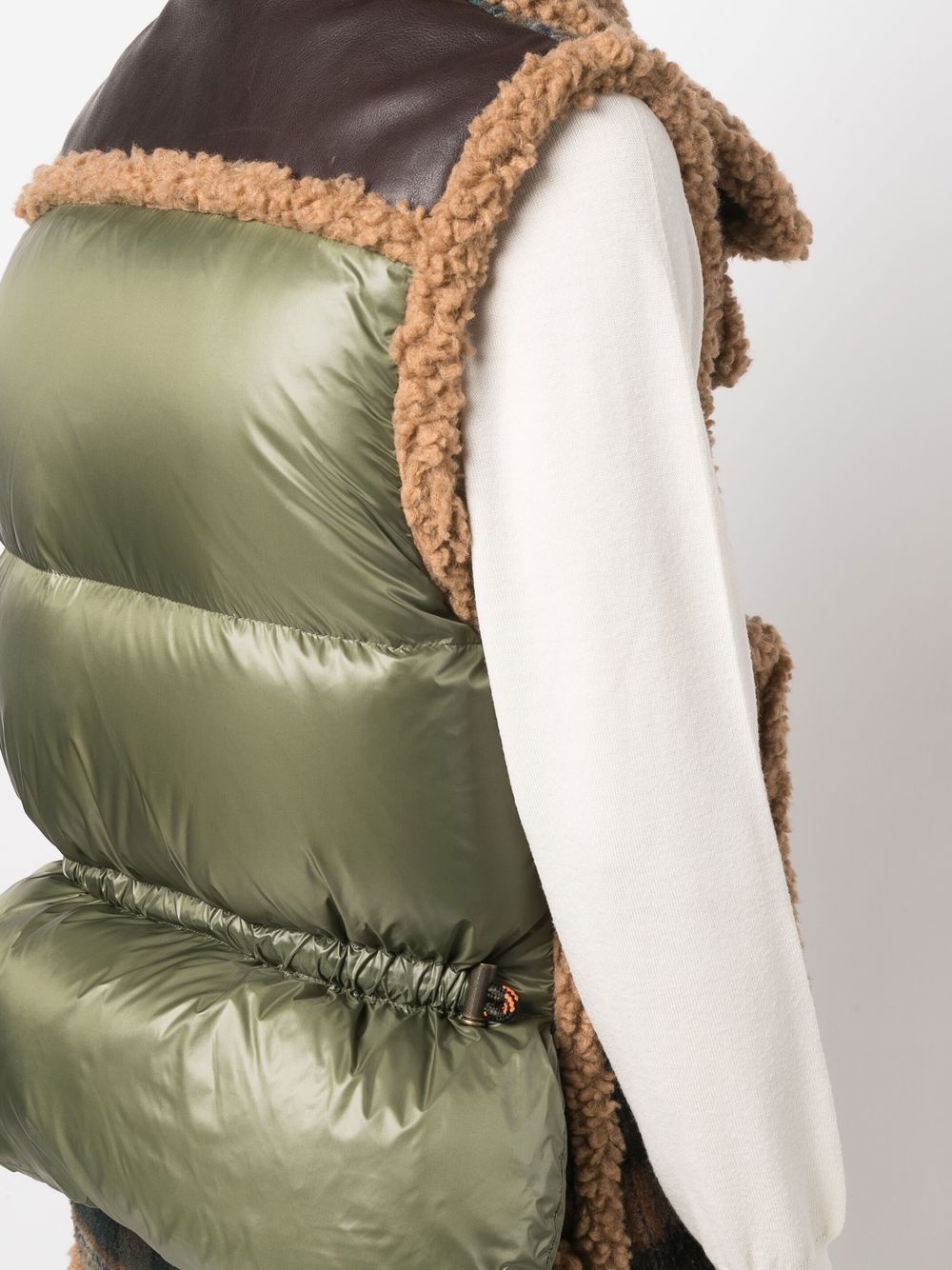 shearling-trim detail gilet - 5