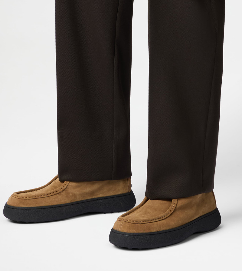 TOD'S W. G. ANKLE BOOTS IN SUEDE - BROWN 7