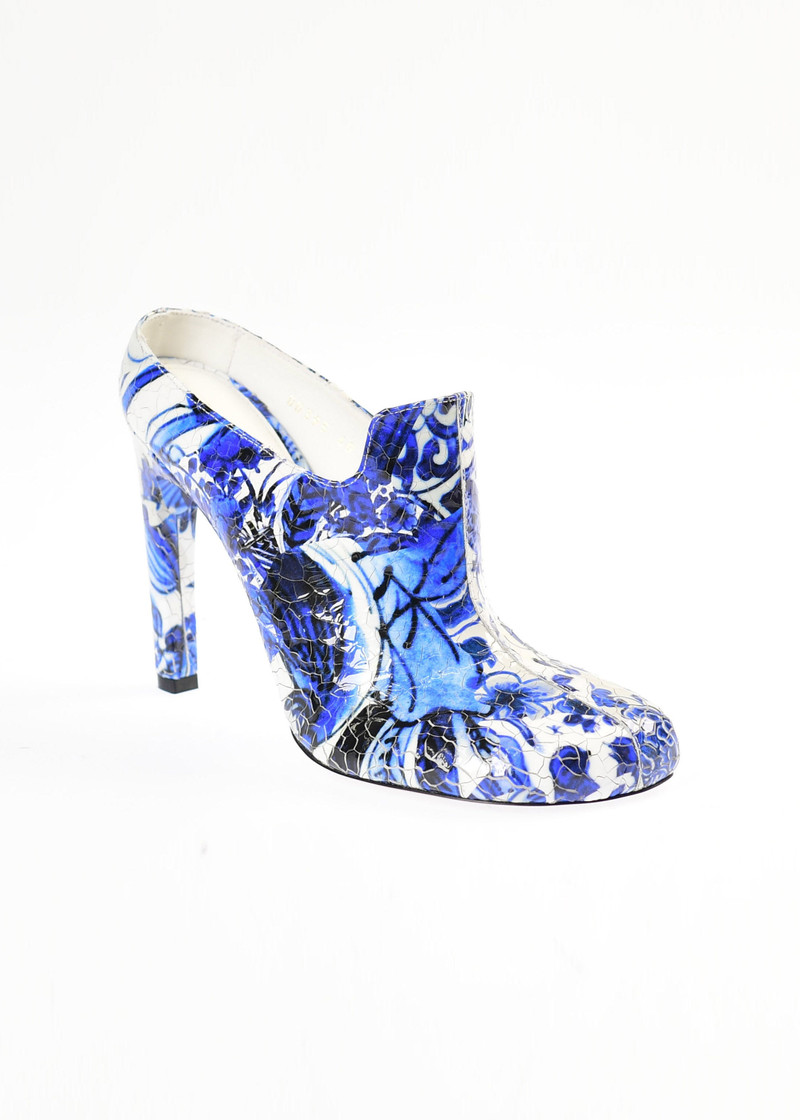 Dries Van Noten DELFTS BLAUW PUMPS outlook
