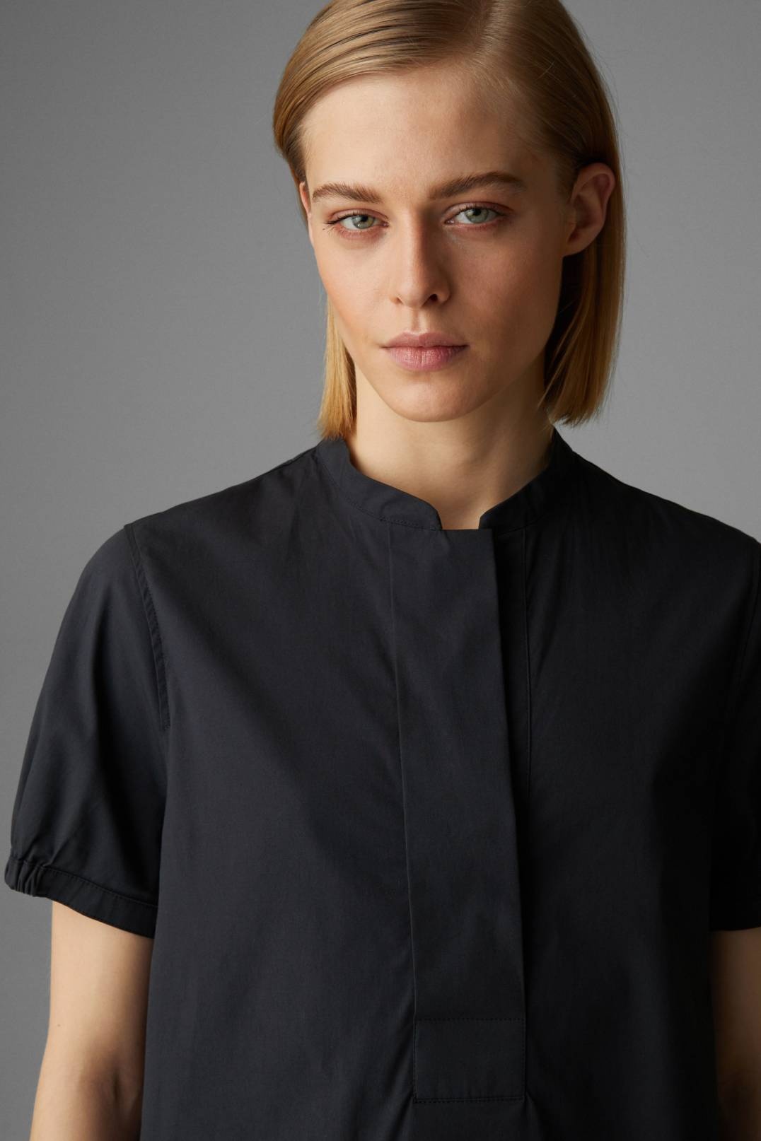 ALISA BLOUSE SHIRT IN NAVY BLUE - 4