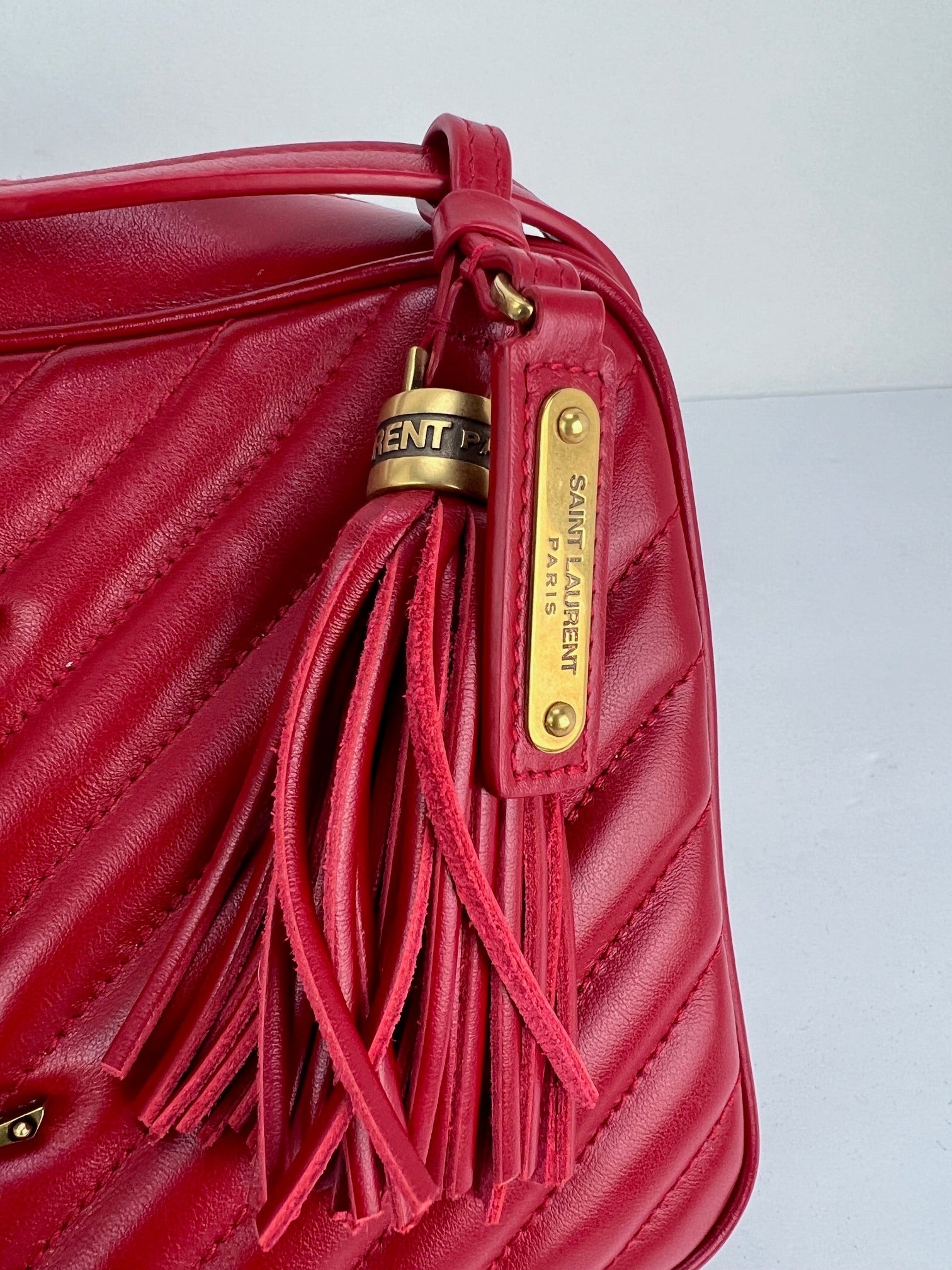 YVES SAINT LAURENT Matelasse Calfskin Lou Camera Red Crossbody Bag - 9