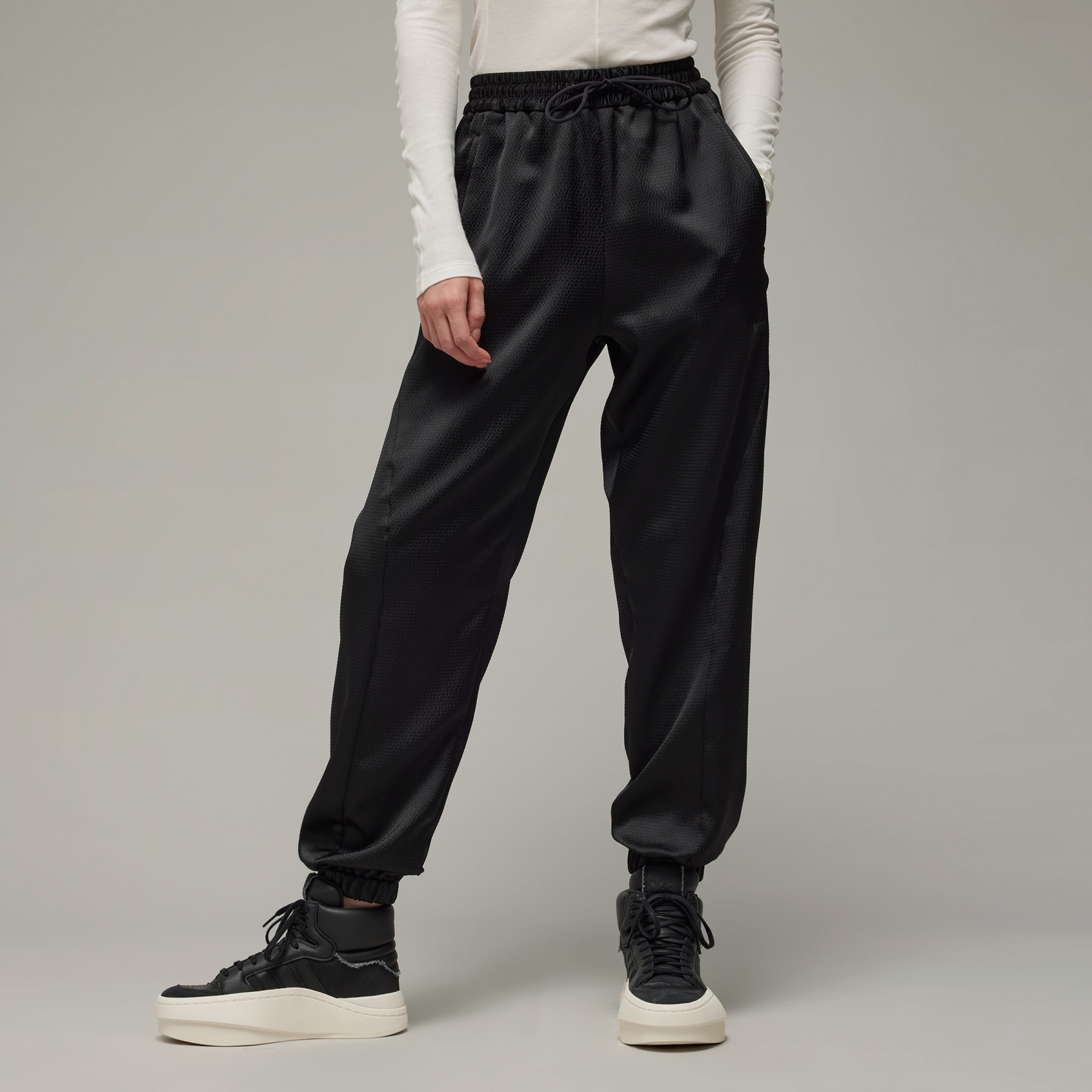 Y-3 Cuffed Tech Seersucker Pants - 2