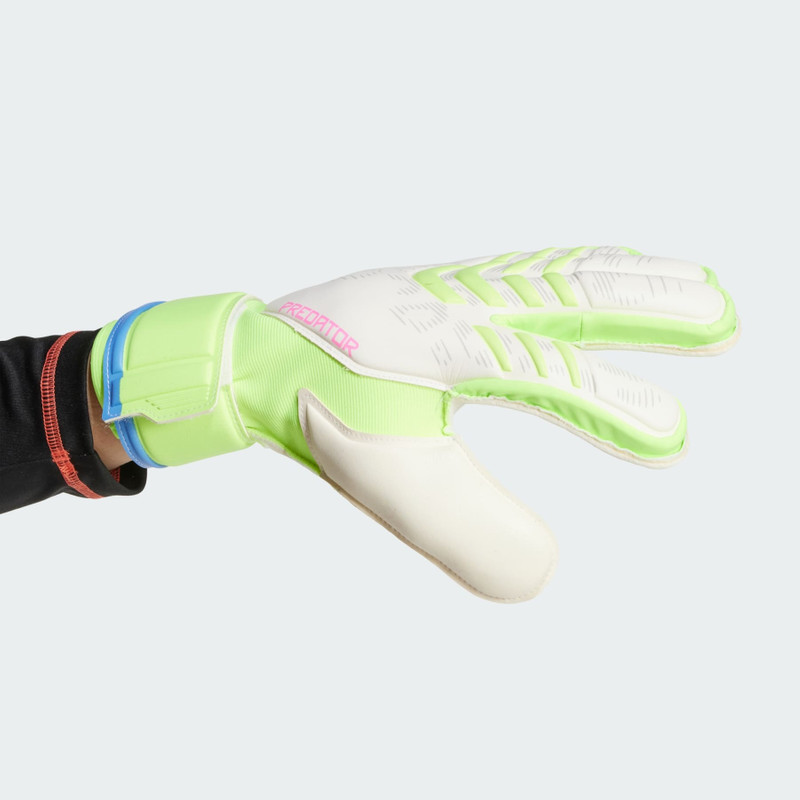 Predator Match Fingersave Goalkeeper Gloves 3