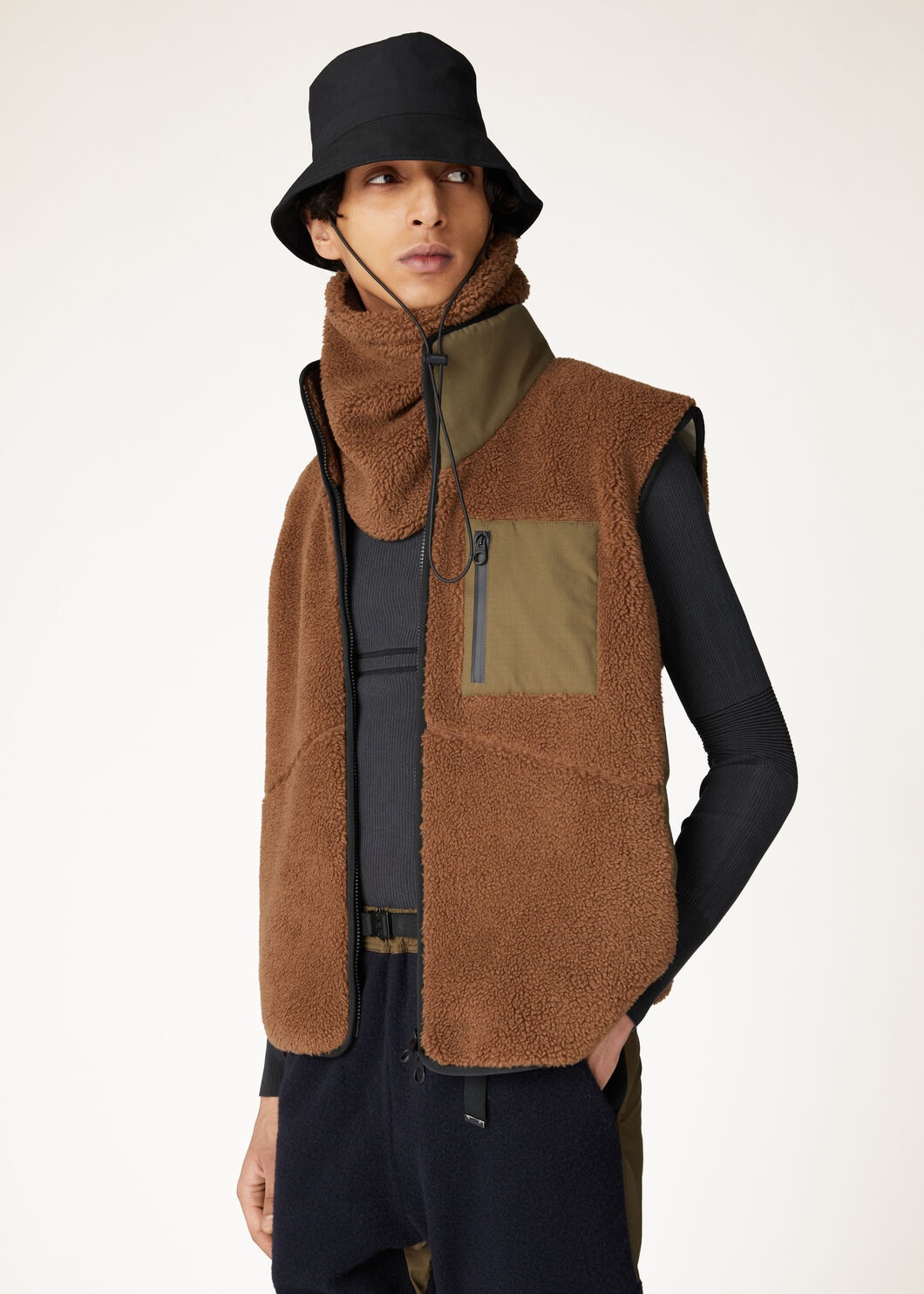Ander Vest - 4