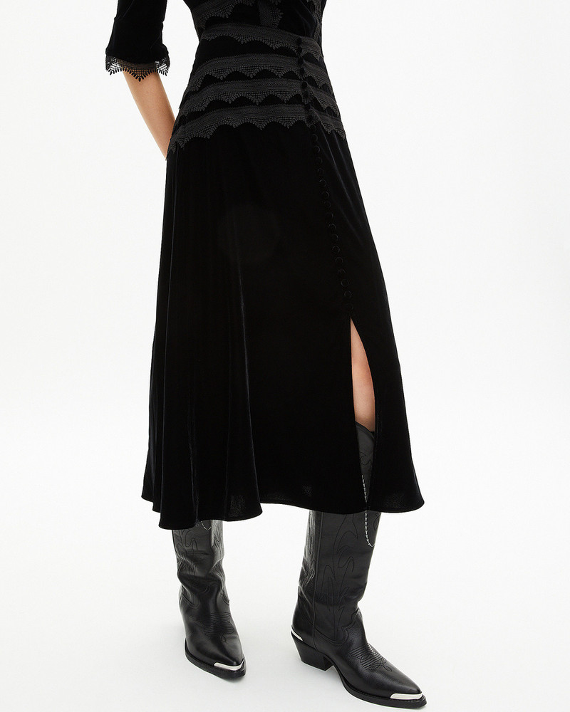 LONG BLACK VELVET SKIRT 5
