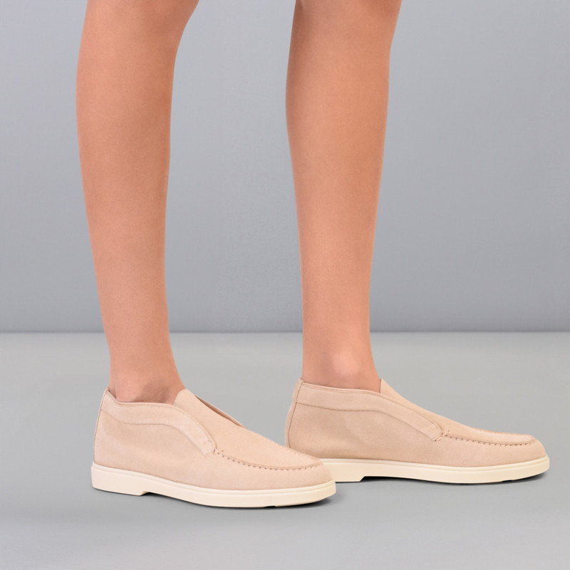 Santoni Women’s pink suede desert boot outlook