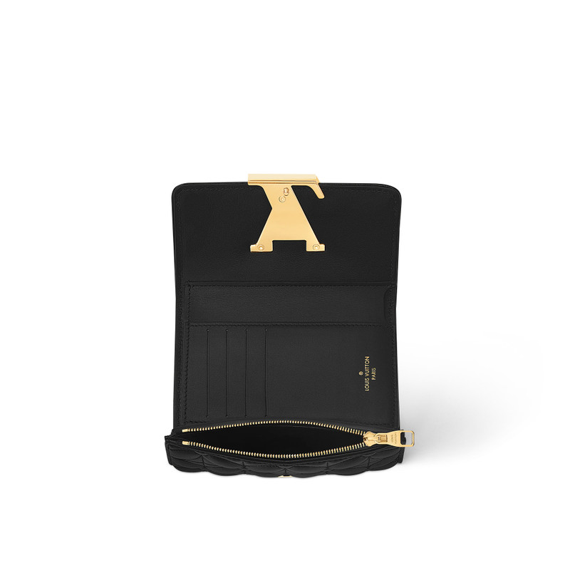 Louis Vuitton Capucines Compact Maxi Wallet outlook