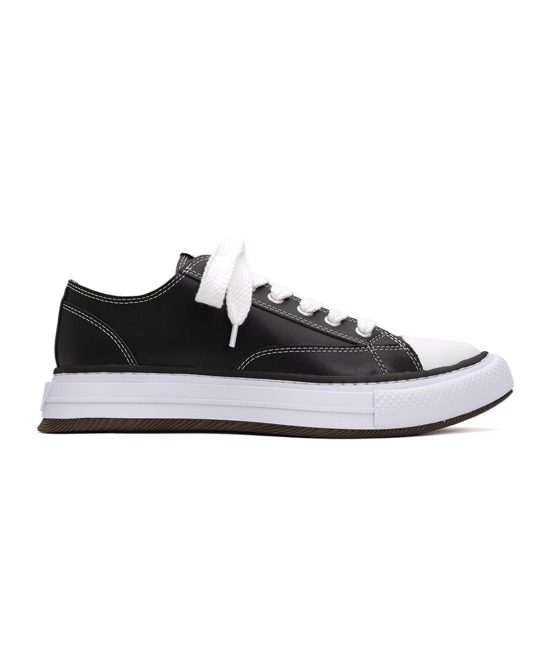 "YUCCA" OG Sole Leather Low-top Sneaker 10