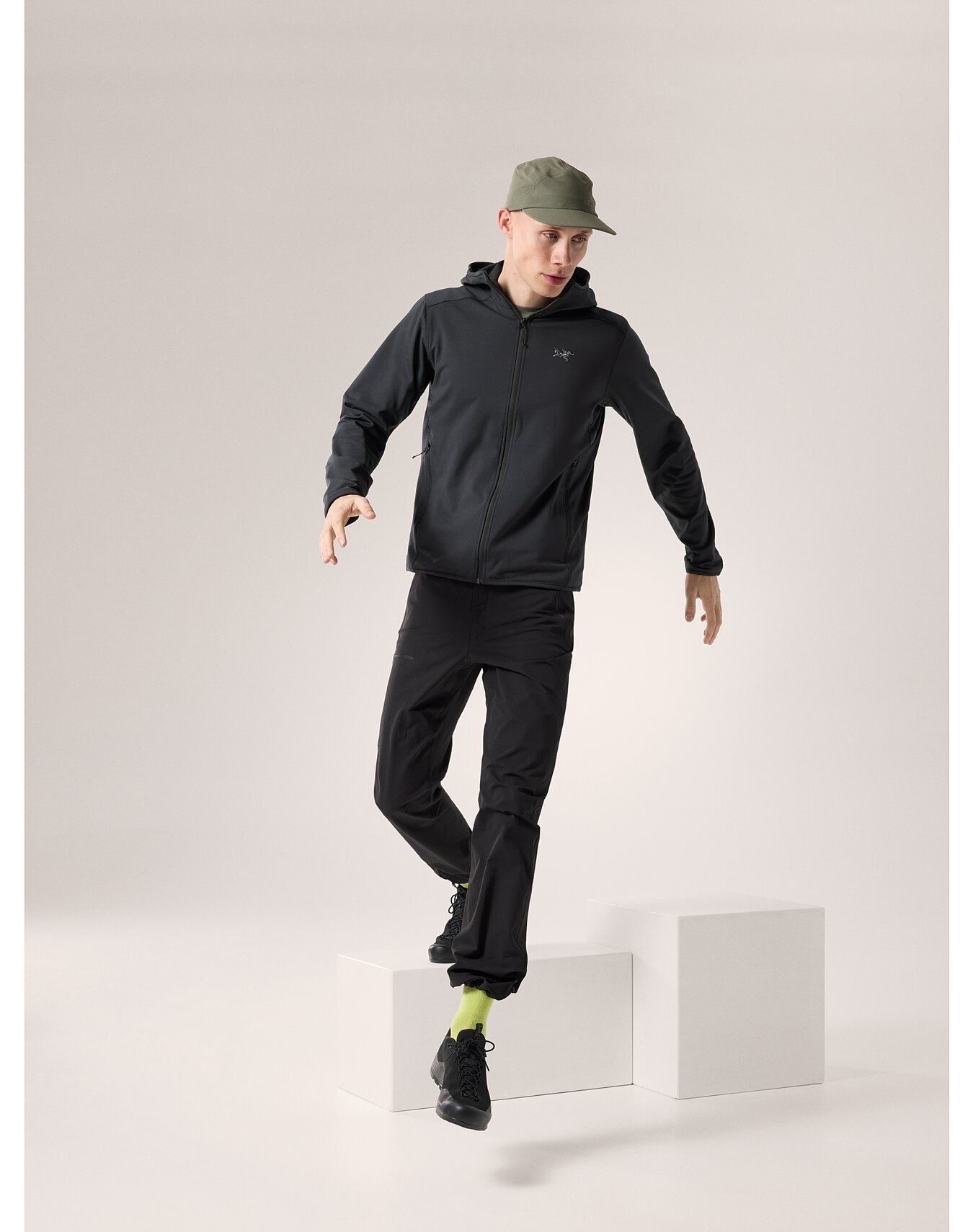 Kyanite Lightweight Hoody - 7