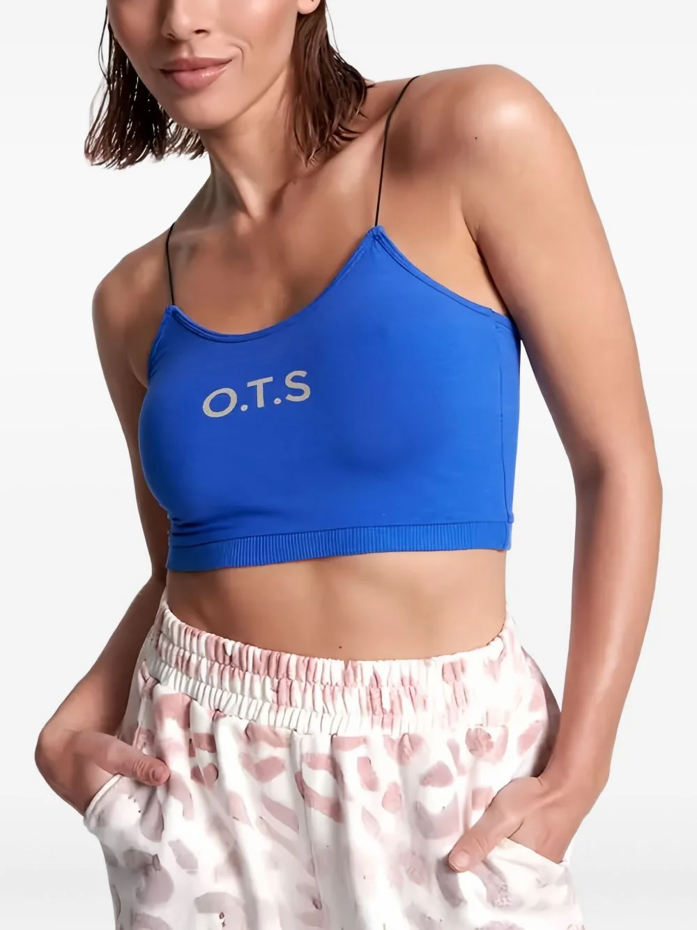 logo string top - 1