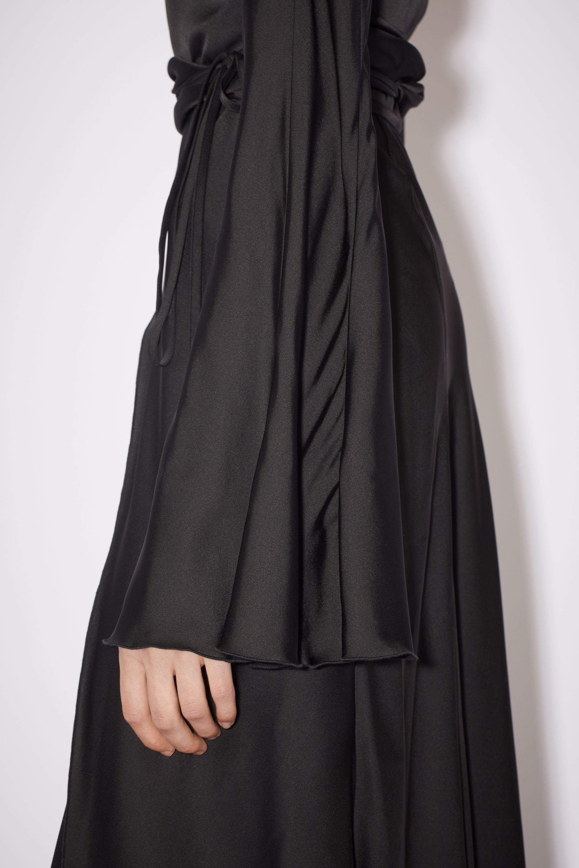 Satin long sleeve dress - Black - 5