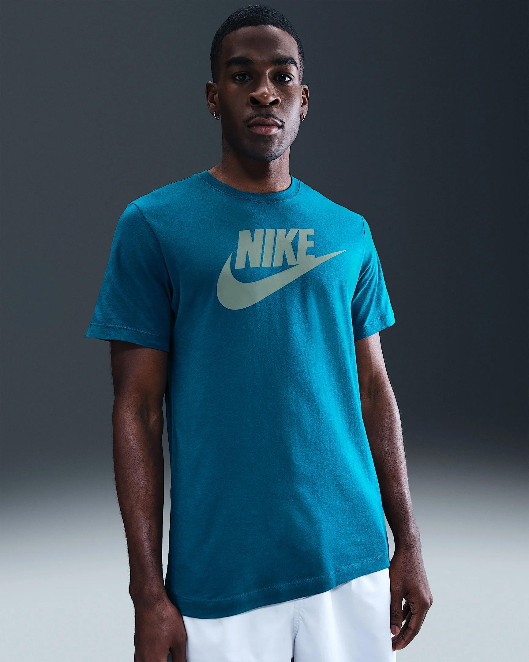 Nike Sportswear Men's T-Shirt - 1