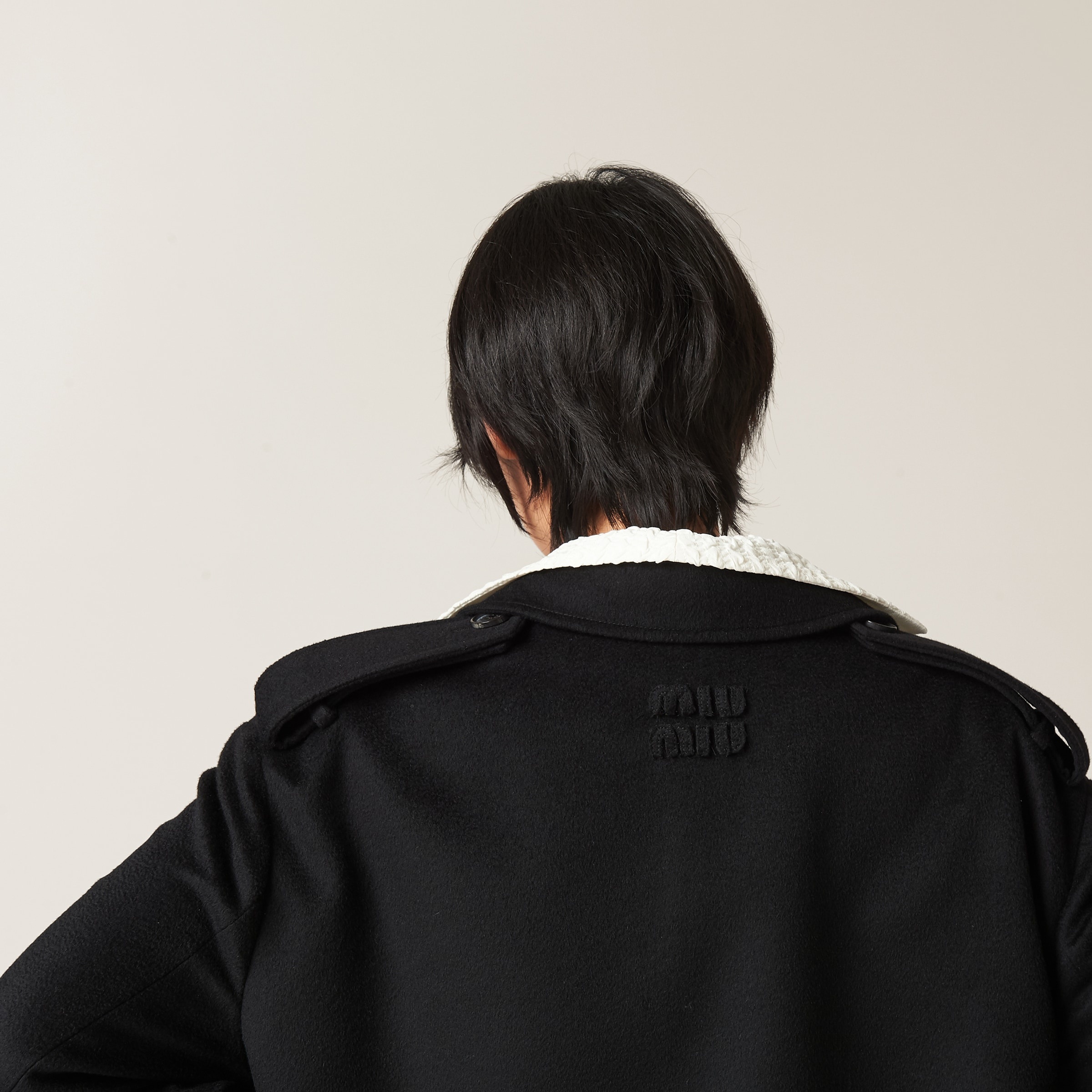 Double-breasted velour coat - 5