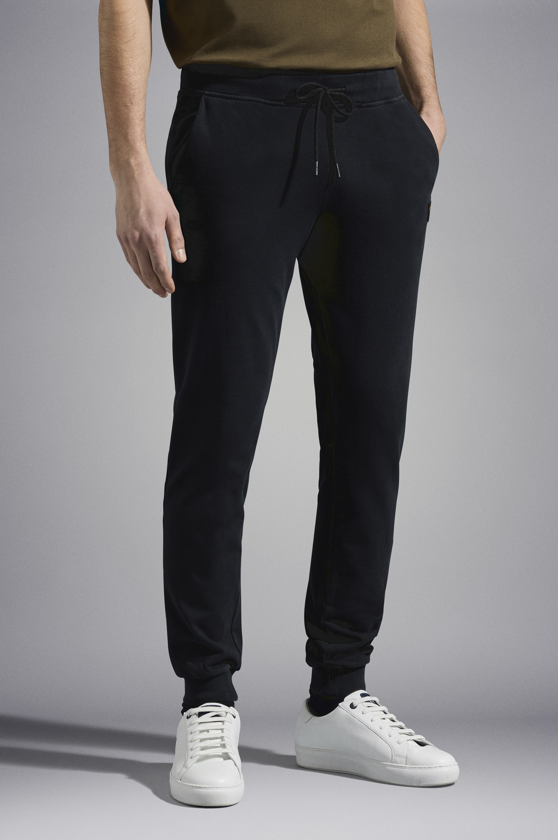 COTTON SWEATPANTS WITH ICONIC BADGE - 6