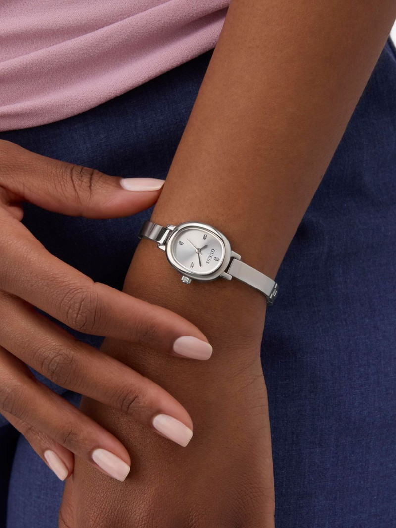 GUESS USA stainless steel quartz 28mm outlook