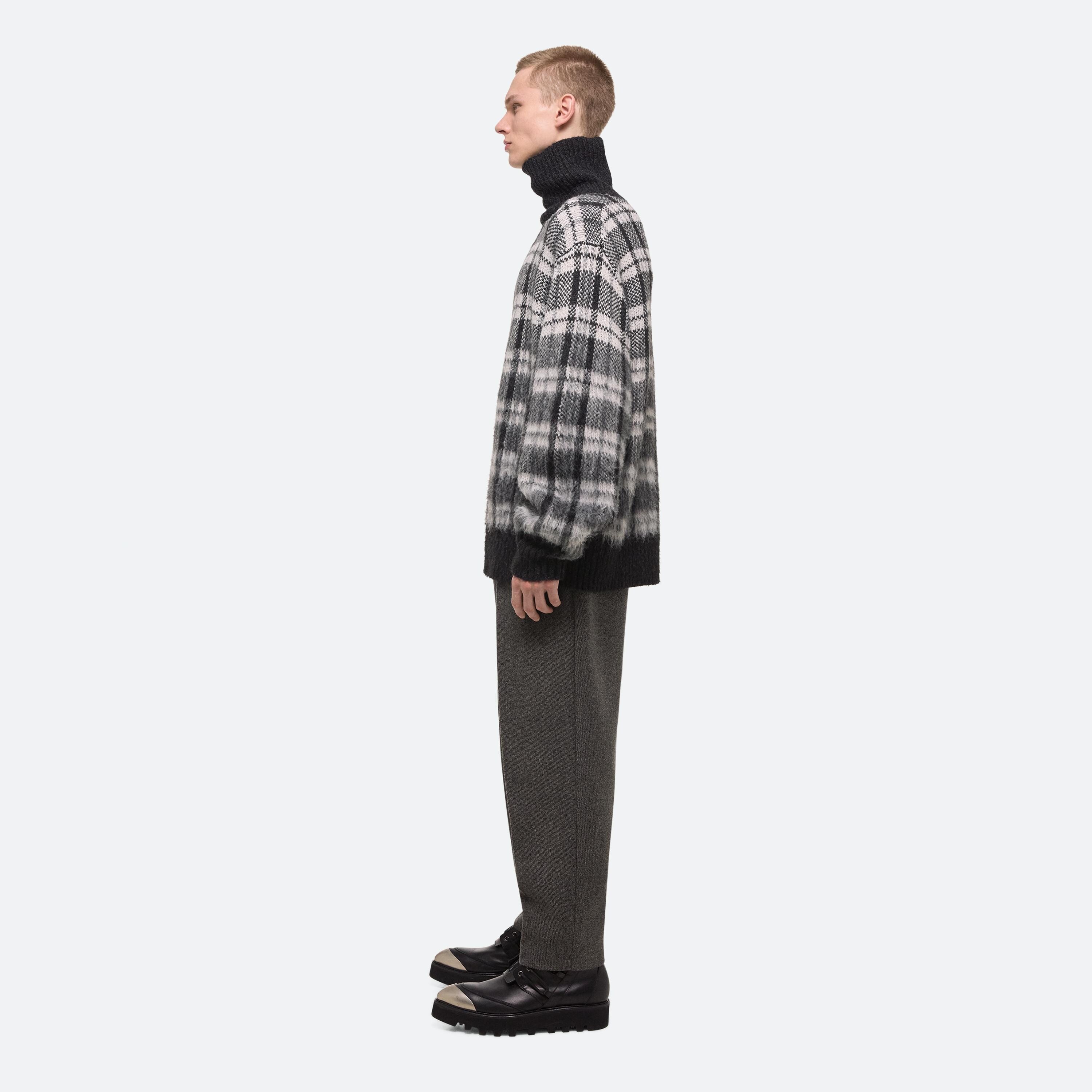 BRUSHED TURTLENECK SWEATER - 6