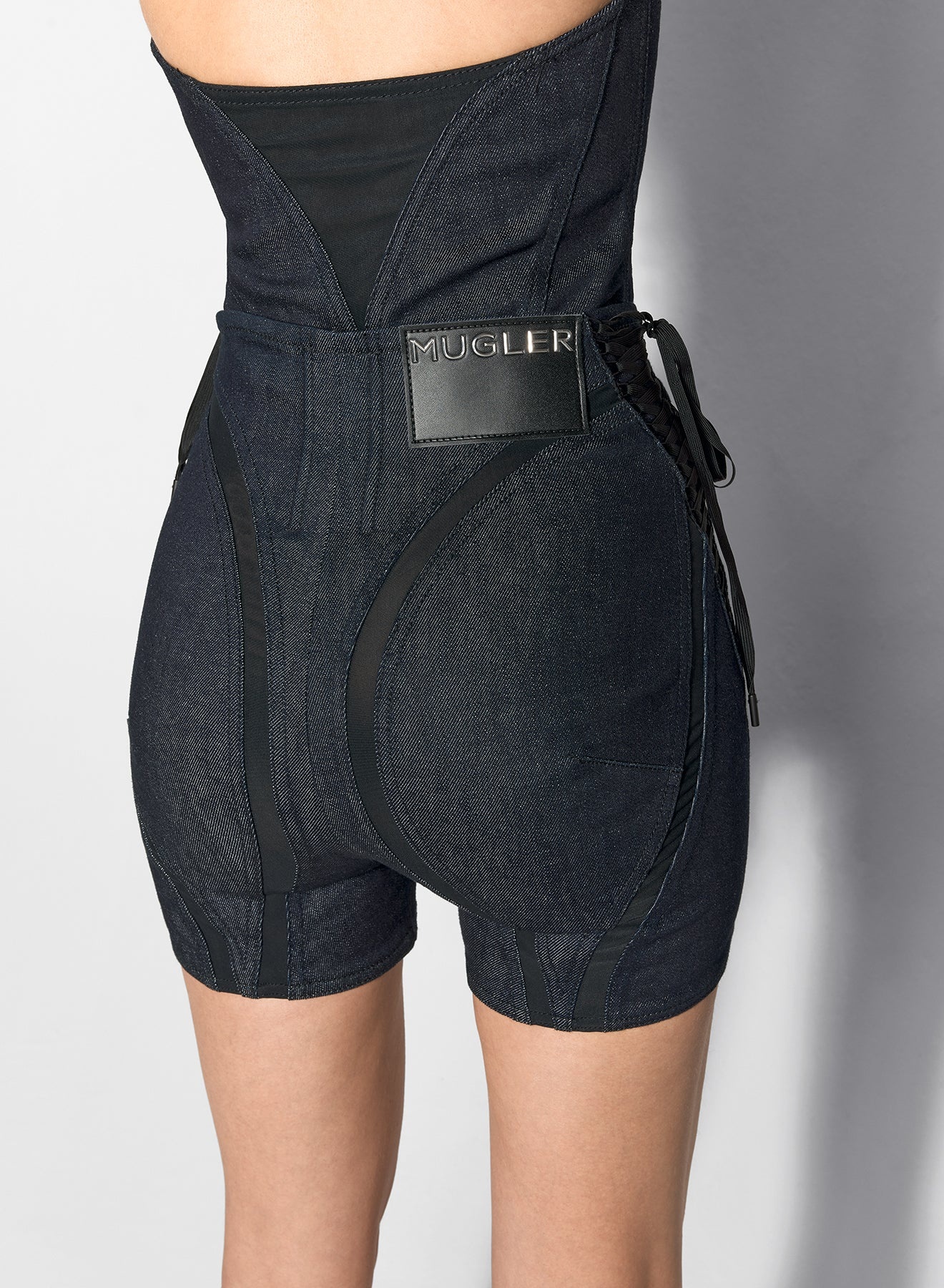 black mesh laced-up raw denim shorts - 4