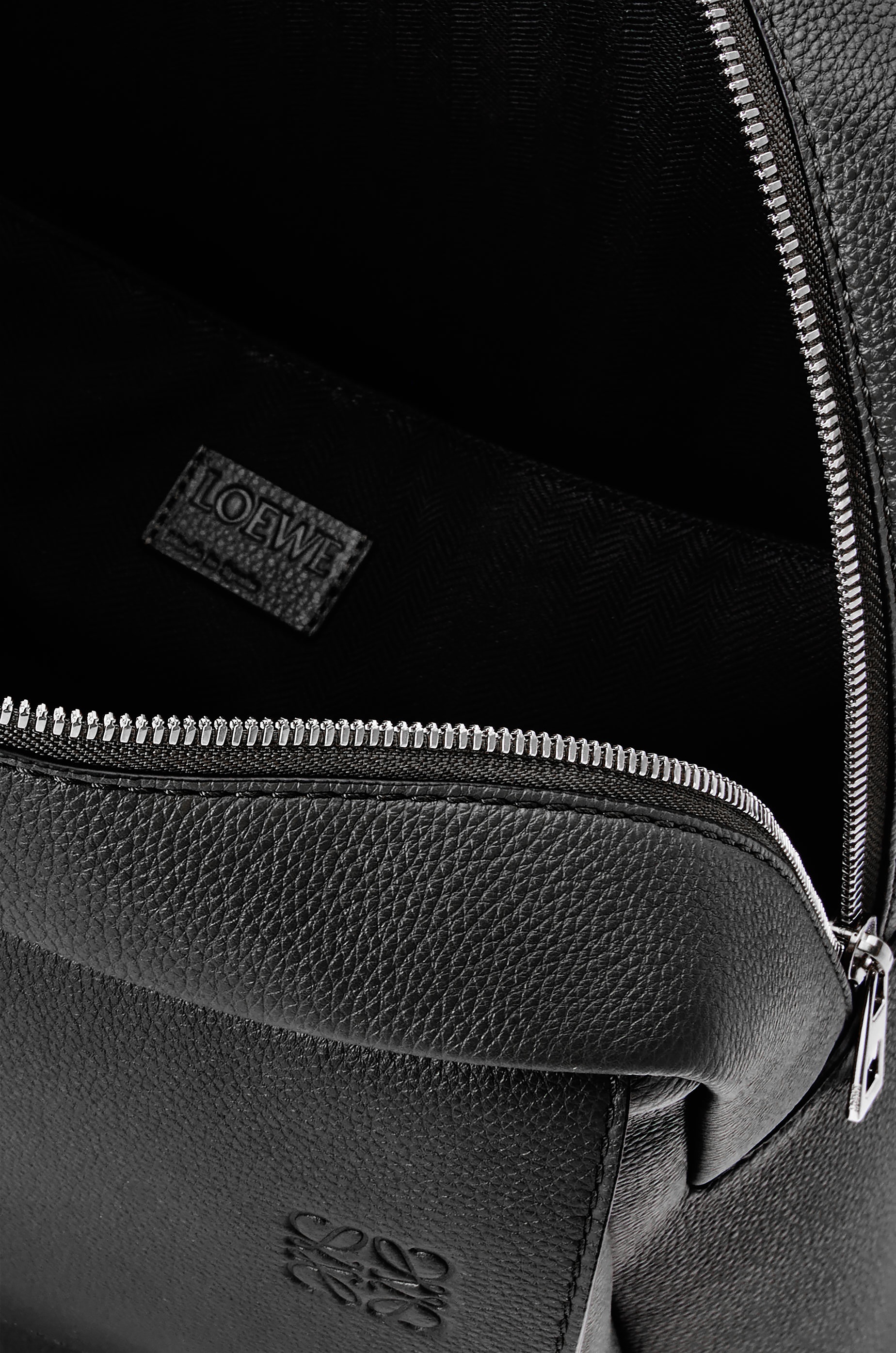 Military backpack in soft grained calfskin - 6
