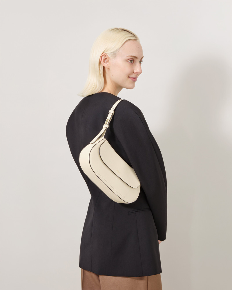 Mulberry Clovelly Shoulder Bag
Eggshell Micro Classic Grain outlook