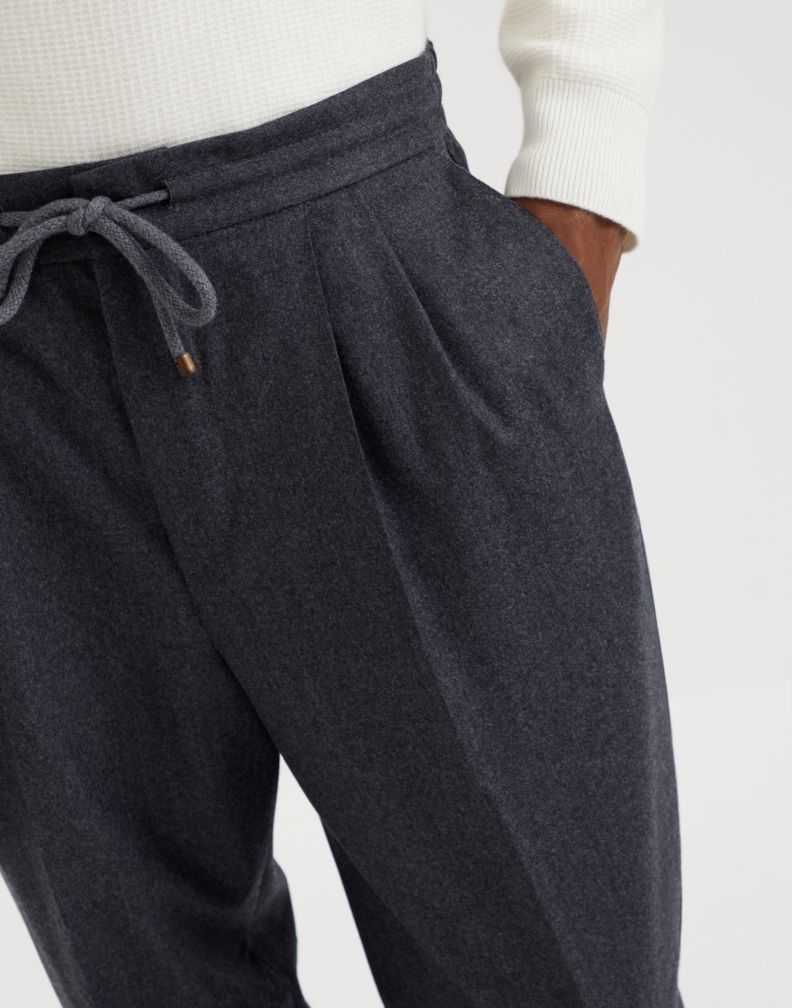 Virgin wool flannel leisure fit trousers with drawstring and double pleats - 3