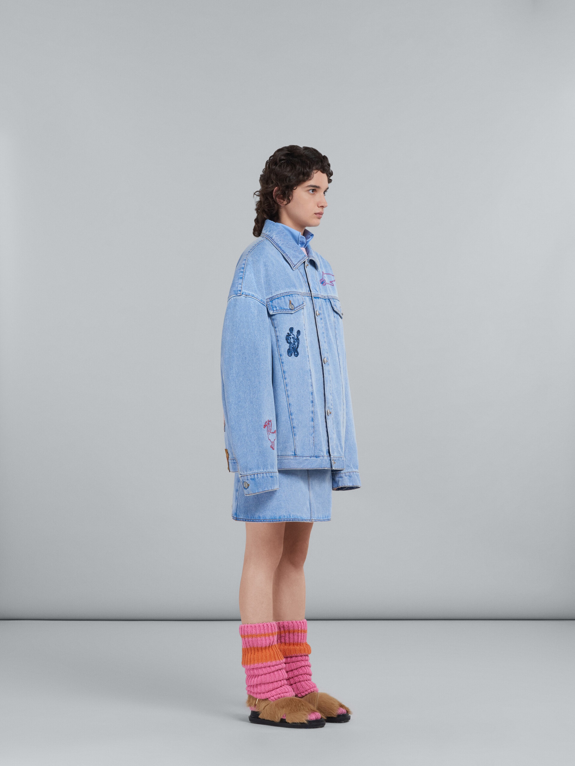LIGHT BLUE DENIM SKIRT WITH EMBROIDERY - 5