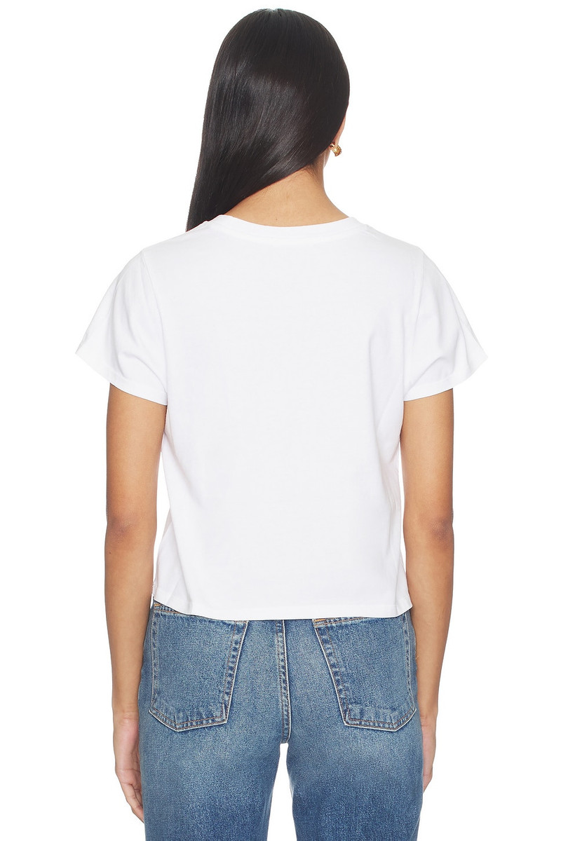 RENGGLI Crop Tee outlook