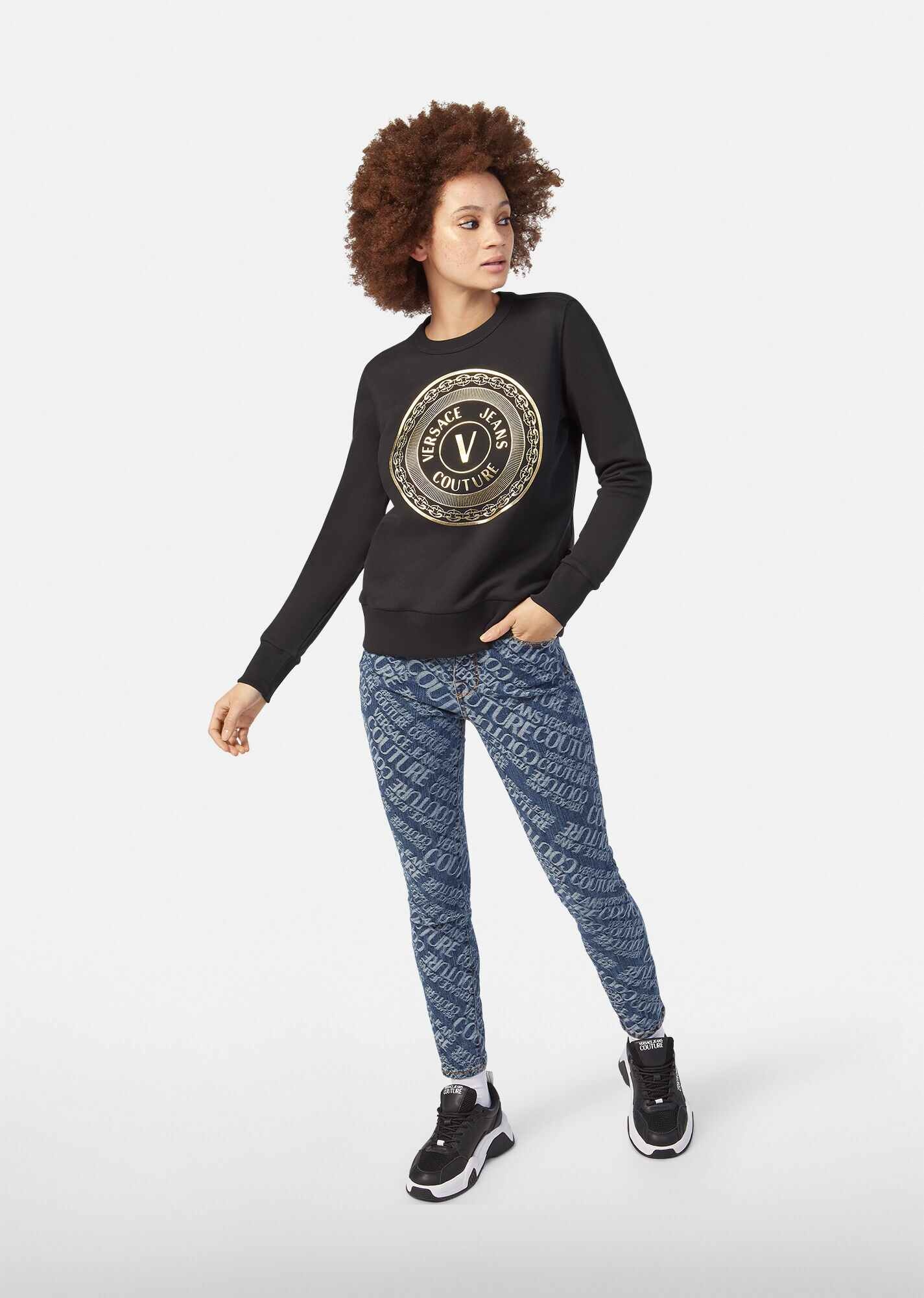 V-Emblem Sweatshirt - 2